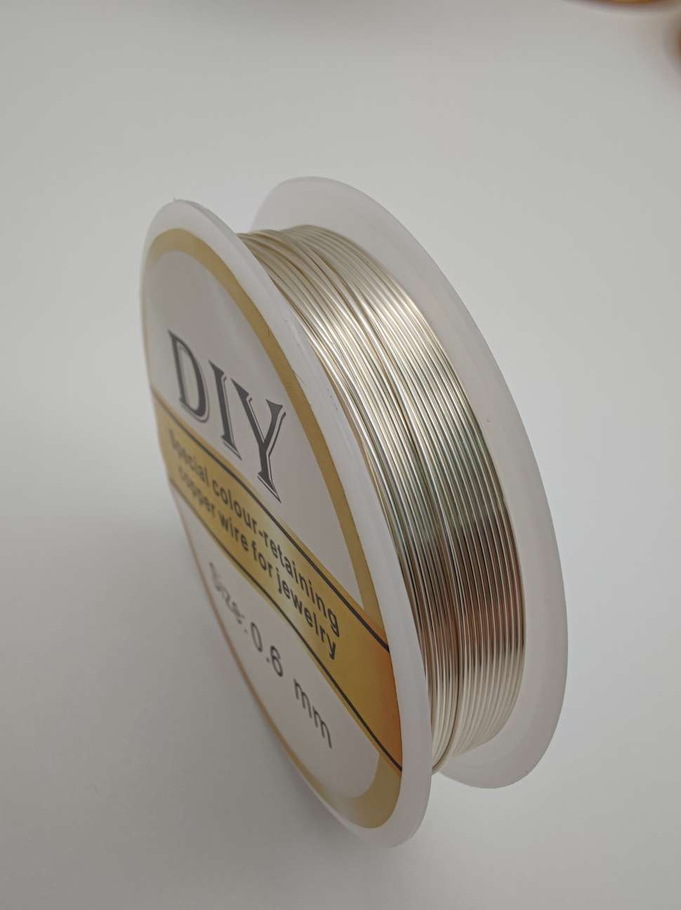 0.6 color-preserving copper wire, bride's headwear, color-preserving copper wire, DIY handcrafted headwear, hairpin materials, flower wrapping, wire winding, jewelry, nail art shaping, copper wire rings, bracelets, weaving, etc
