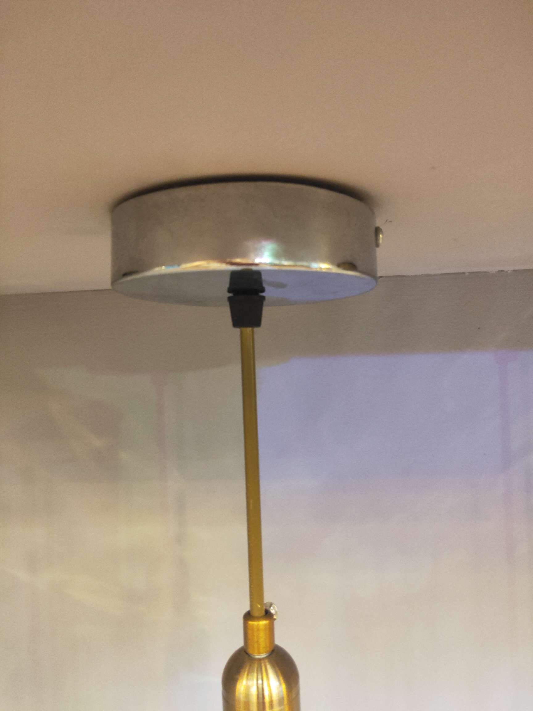 Decorative lighting fixtures, craft lighting fixtures, and dining pendants are suitable for decorating stores, restaurants, bars, and clothing stores. Specification image