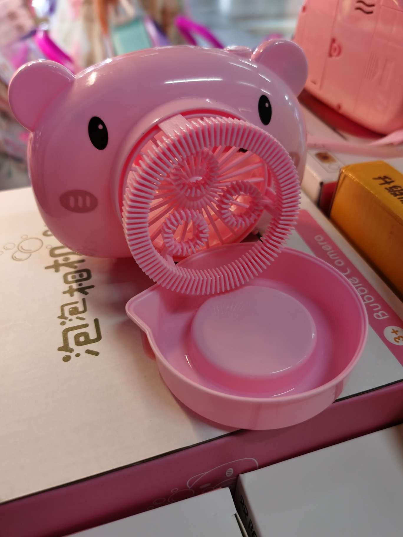 Fan bubble machine (blowing big bubbles) thumbnail