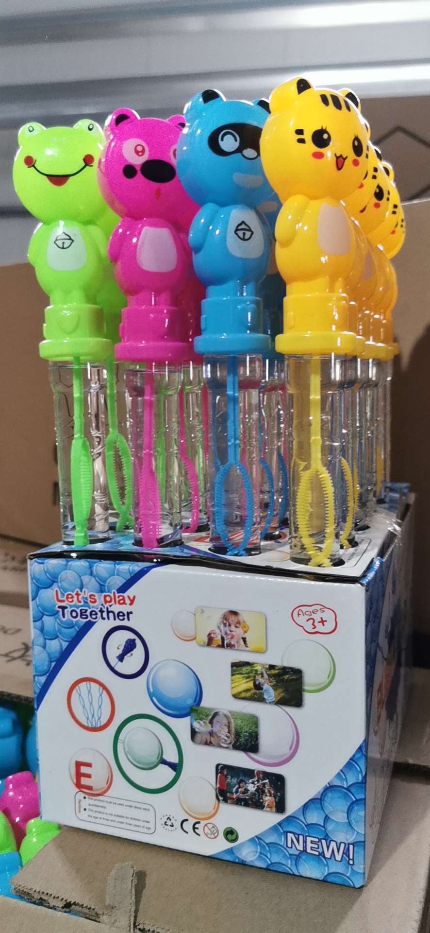Four animal bubble sticks thumbnail