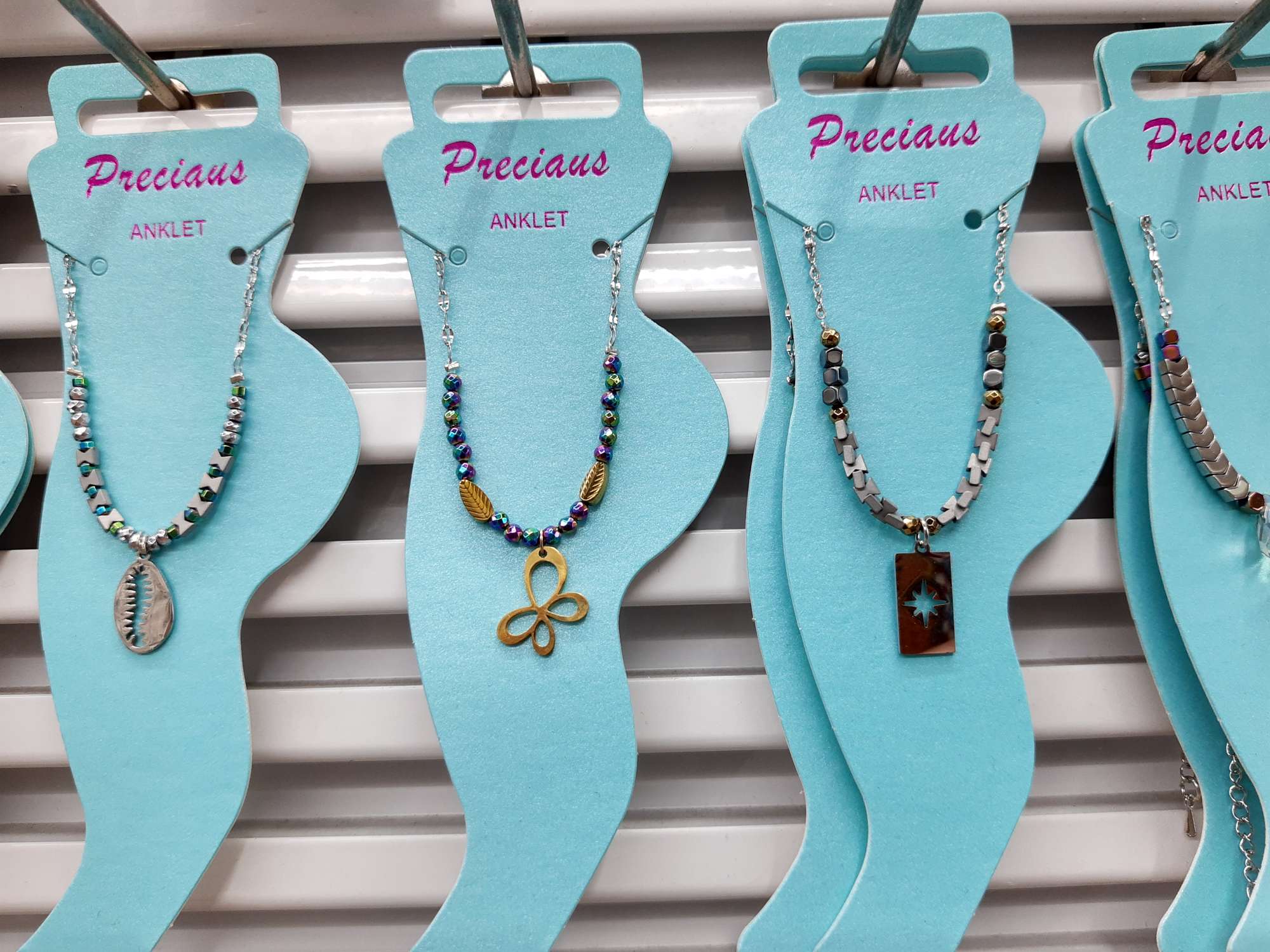 黑胆石不锈钢脚链图