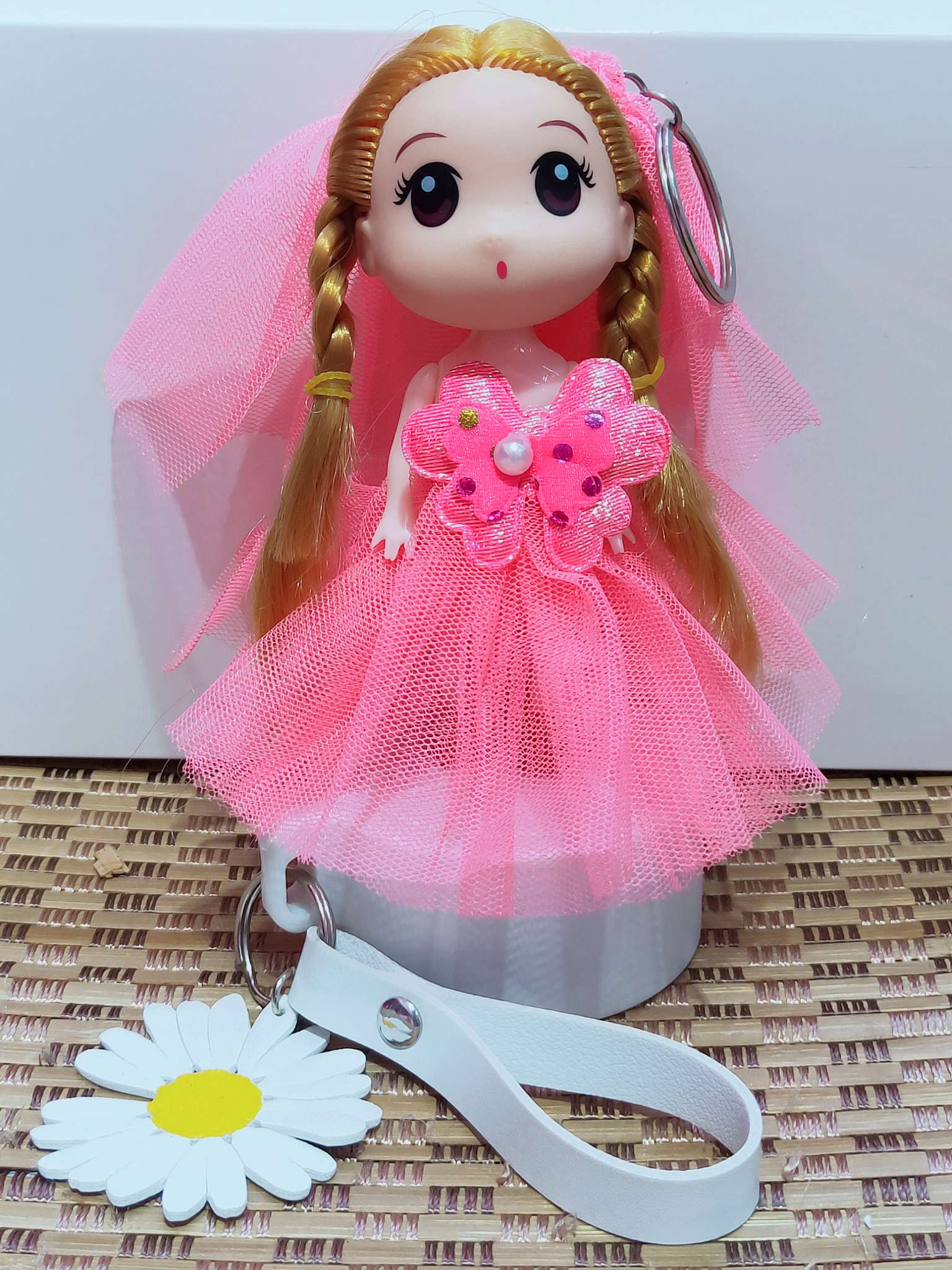 Suitable for 2 yuan store e-commerce 12 cm misty doll key chain 6 colors thumbnail