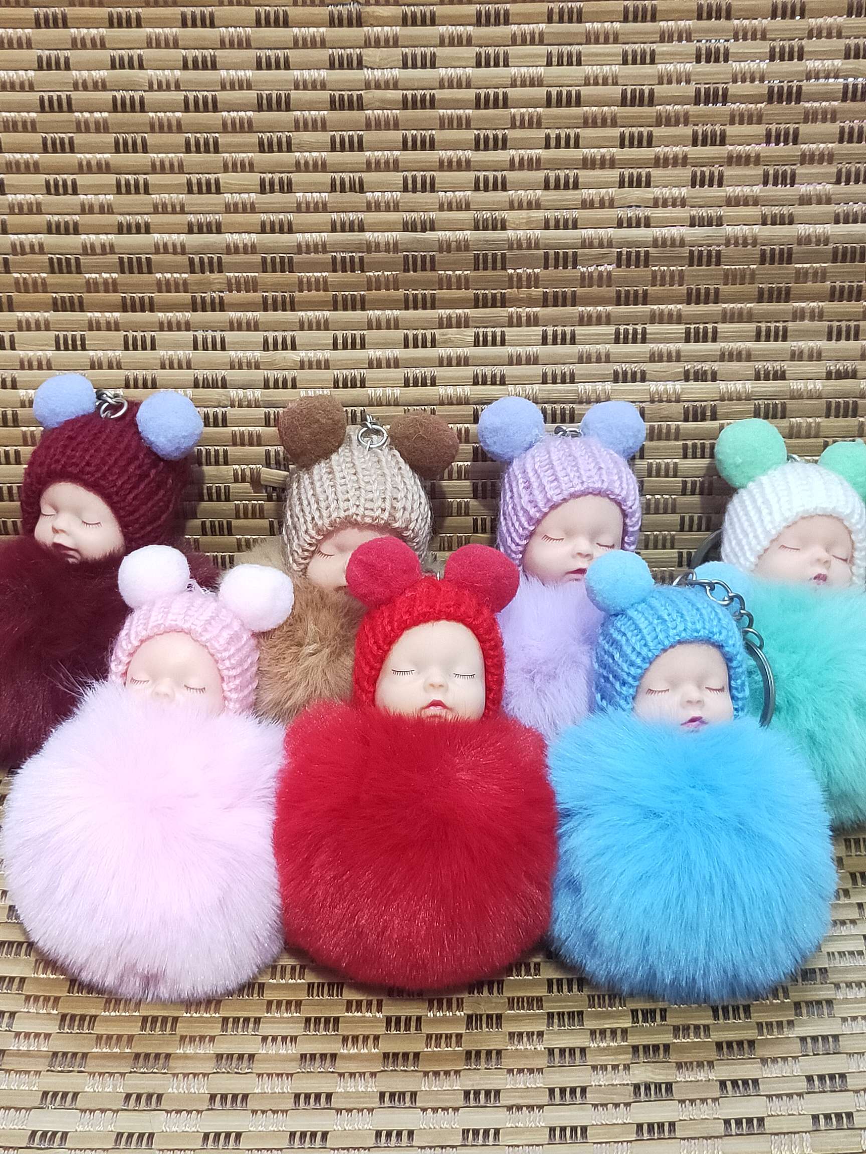 The sleeping baby Panda fur ball is soft and skin friendly. The diameter of the ball is about 8cm. The color is bright thumbnail