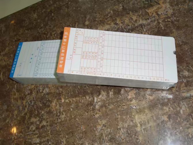 考勤机，打卡机，插卡机白底实物图