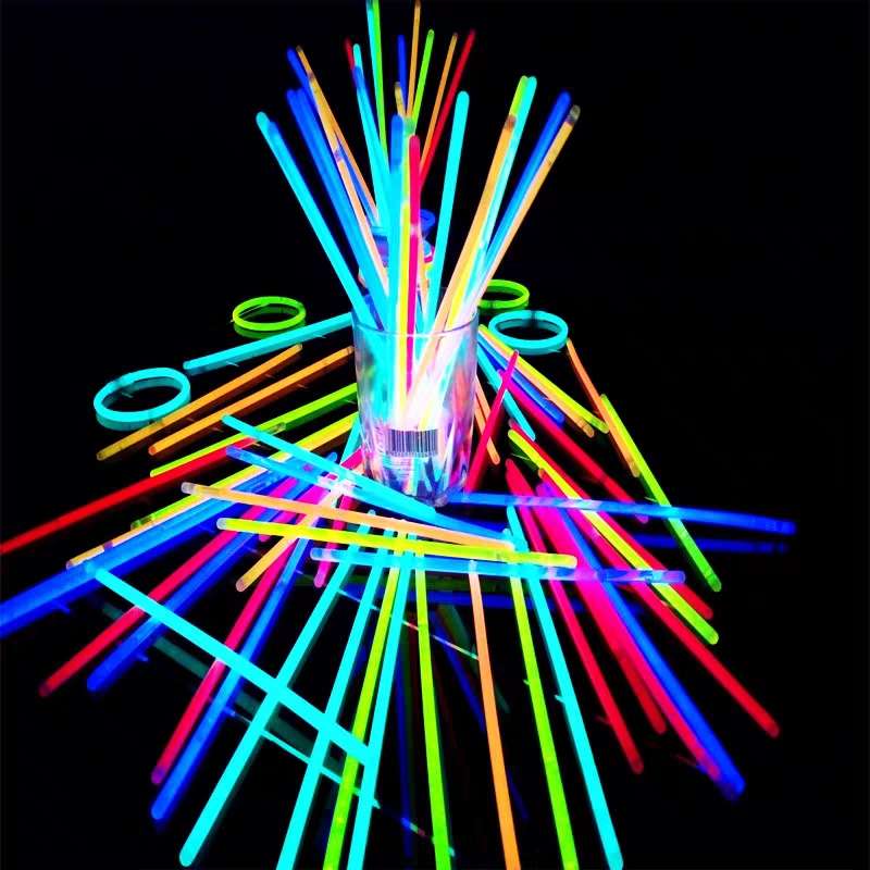 One hundred glow sticks, 4.5. One hundred glow sticks per bucket