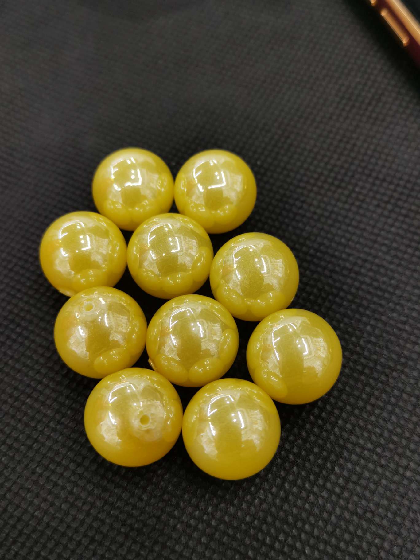اللؤلؤة البيضاء details Picture