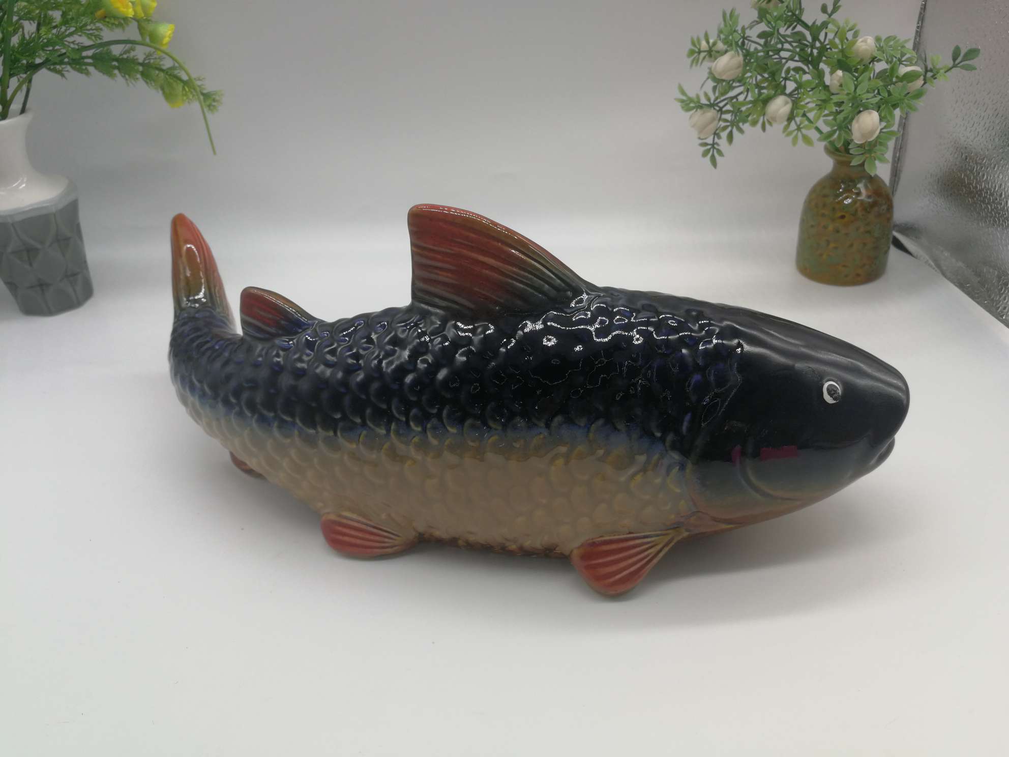 يمكن وضع حوائط لأسماك السيراميك Item Picture