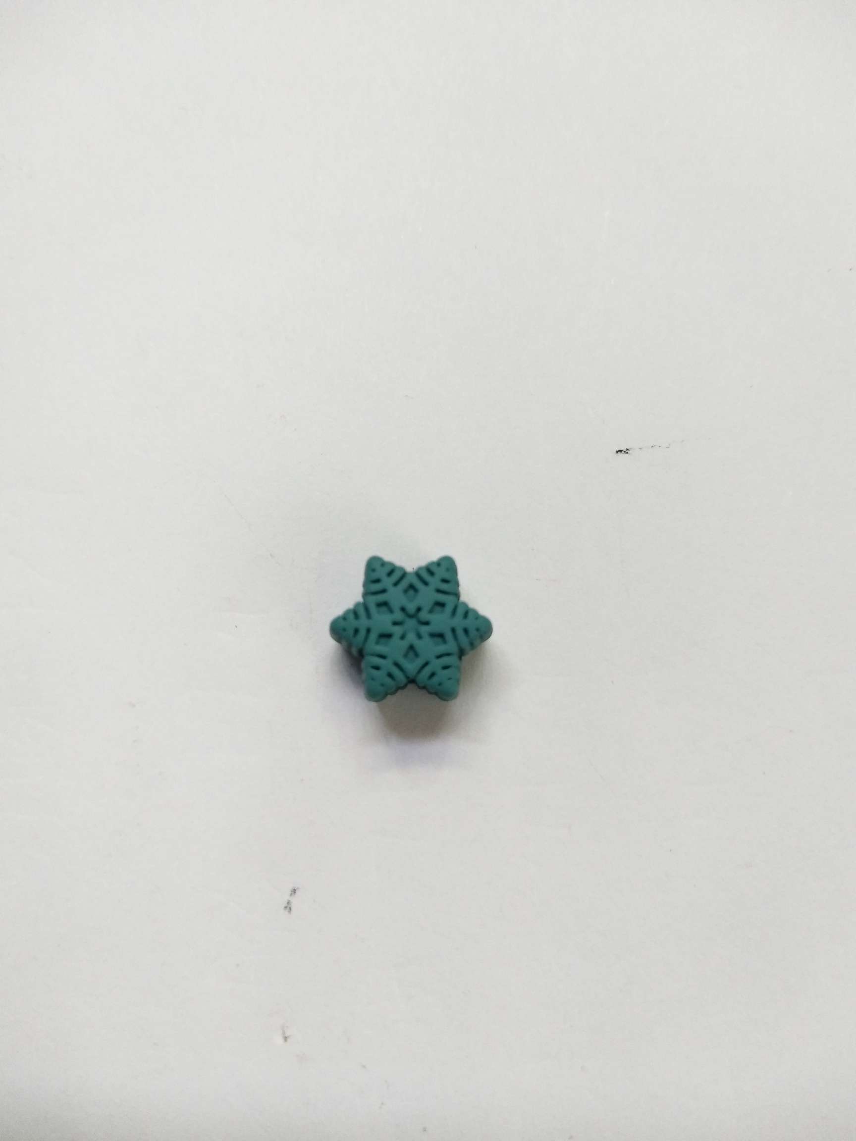 Japanese-style simple Korean-style jewelry accessories, perforated headwear, earrings, large perforated snowflakes (100ps per pack) details Picture