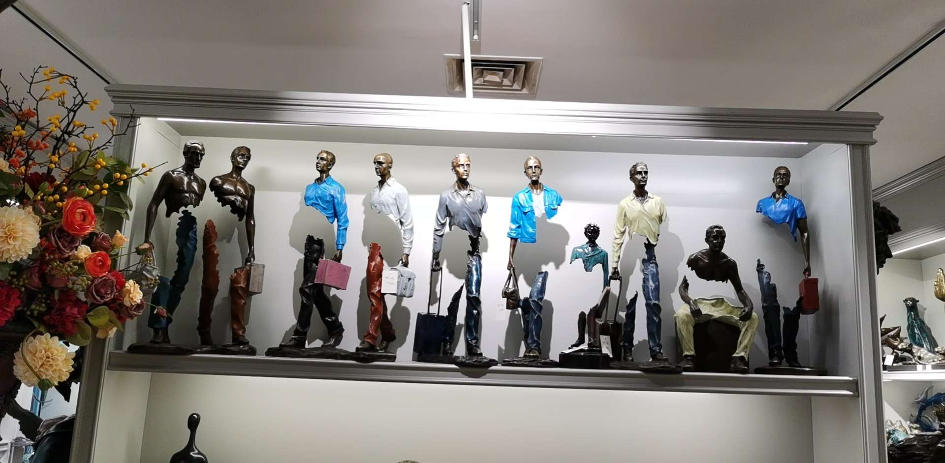 Copper sculpture traveler