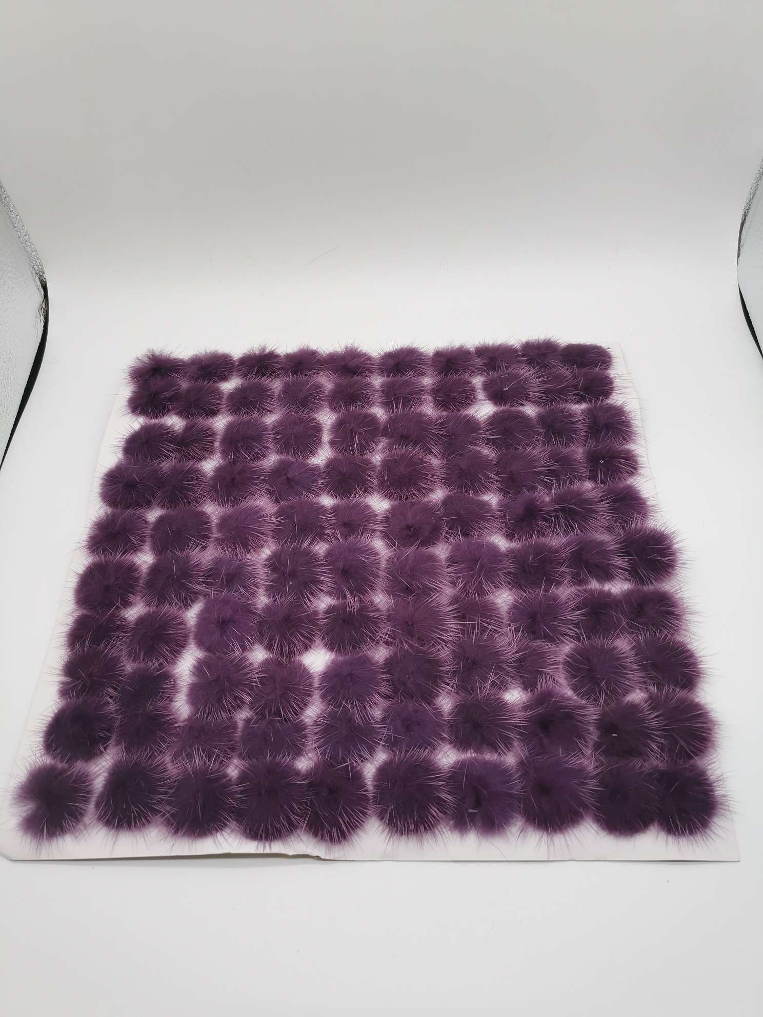 商标/艾美儿皮草白底实物图