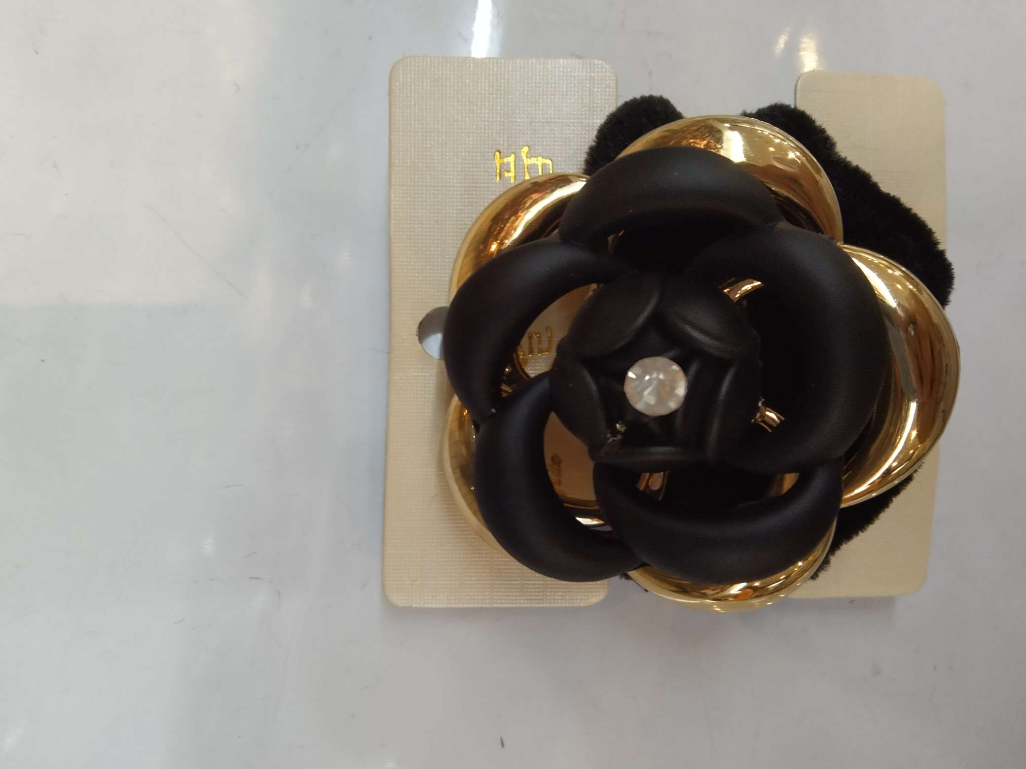 绒布款玫瑰花金底头饰批发外贸出口厂家直销白底实物图