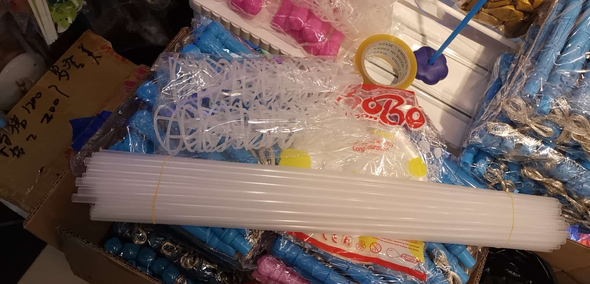 The night market's best-selling luminous bounball 3-section handle comes with three functions: fast flash, slow flash and constant light Specification image