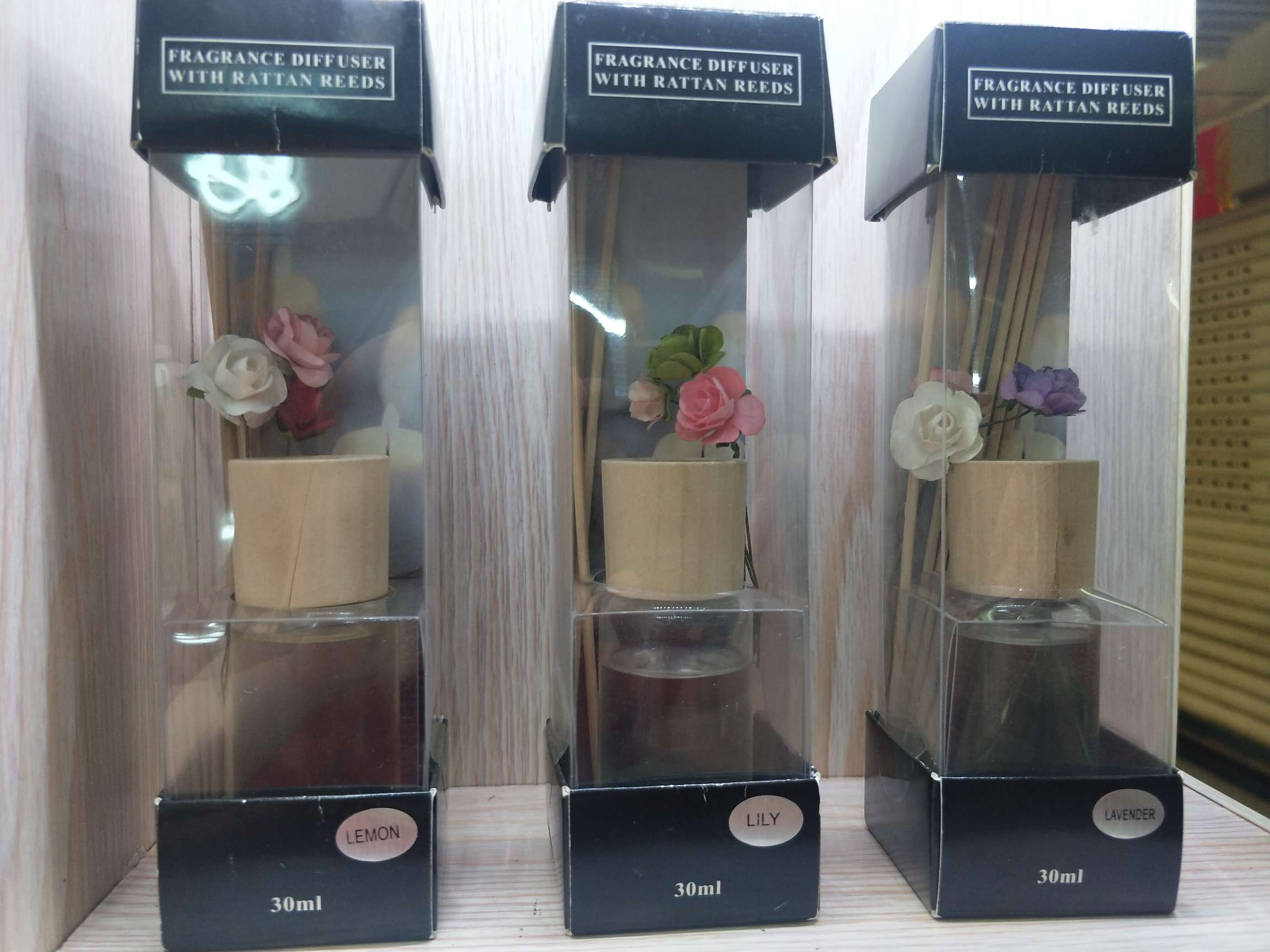 Simple small rose aroma thumbnail