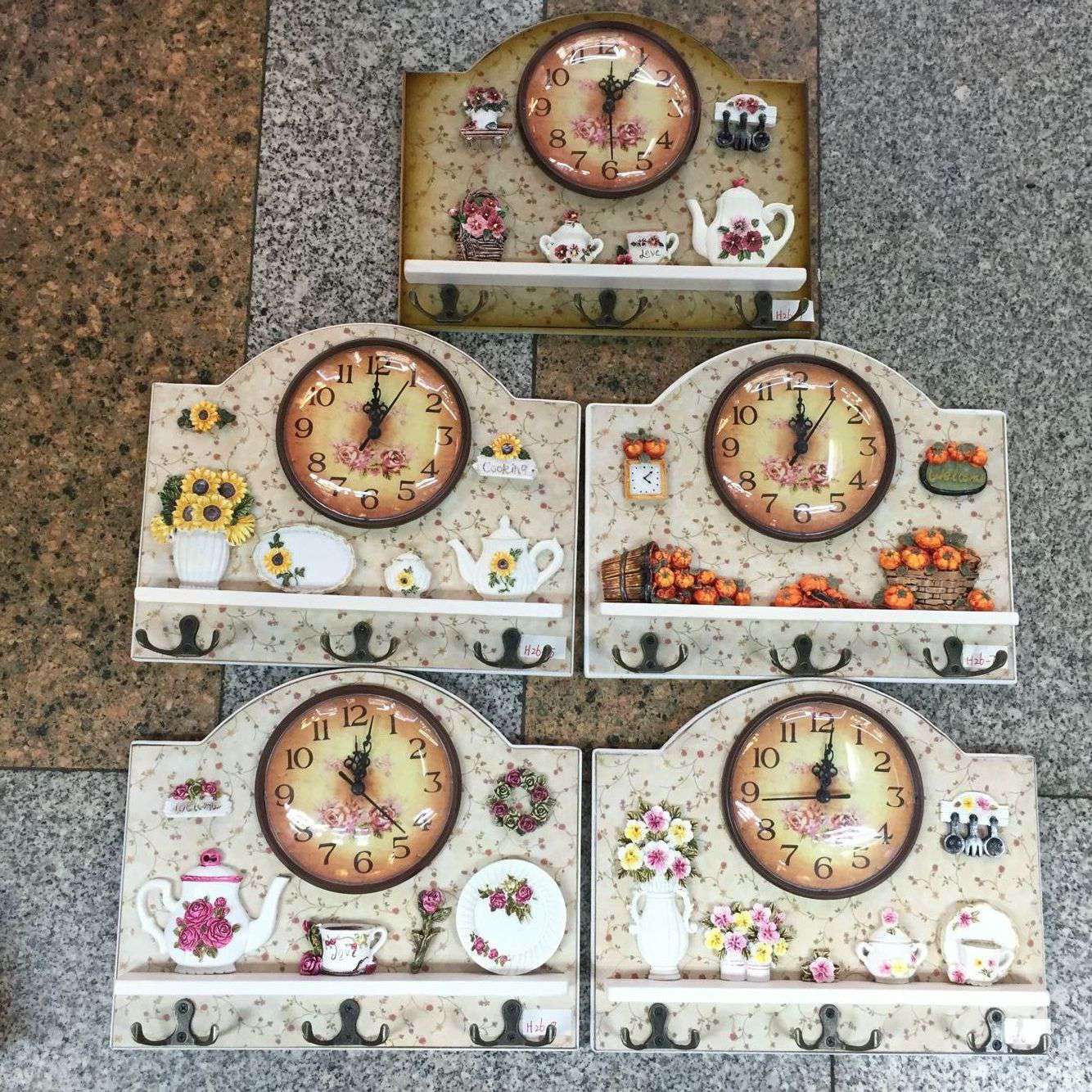 礼品花壁挂带钟表玄关衣帽架钥匙挂钩创意木质挂衣架墙面装饰图