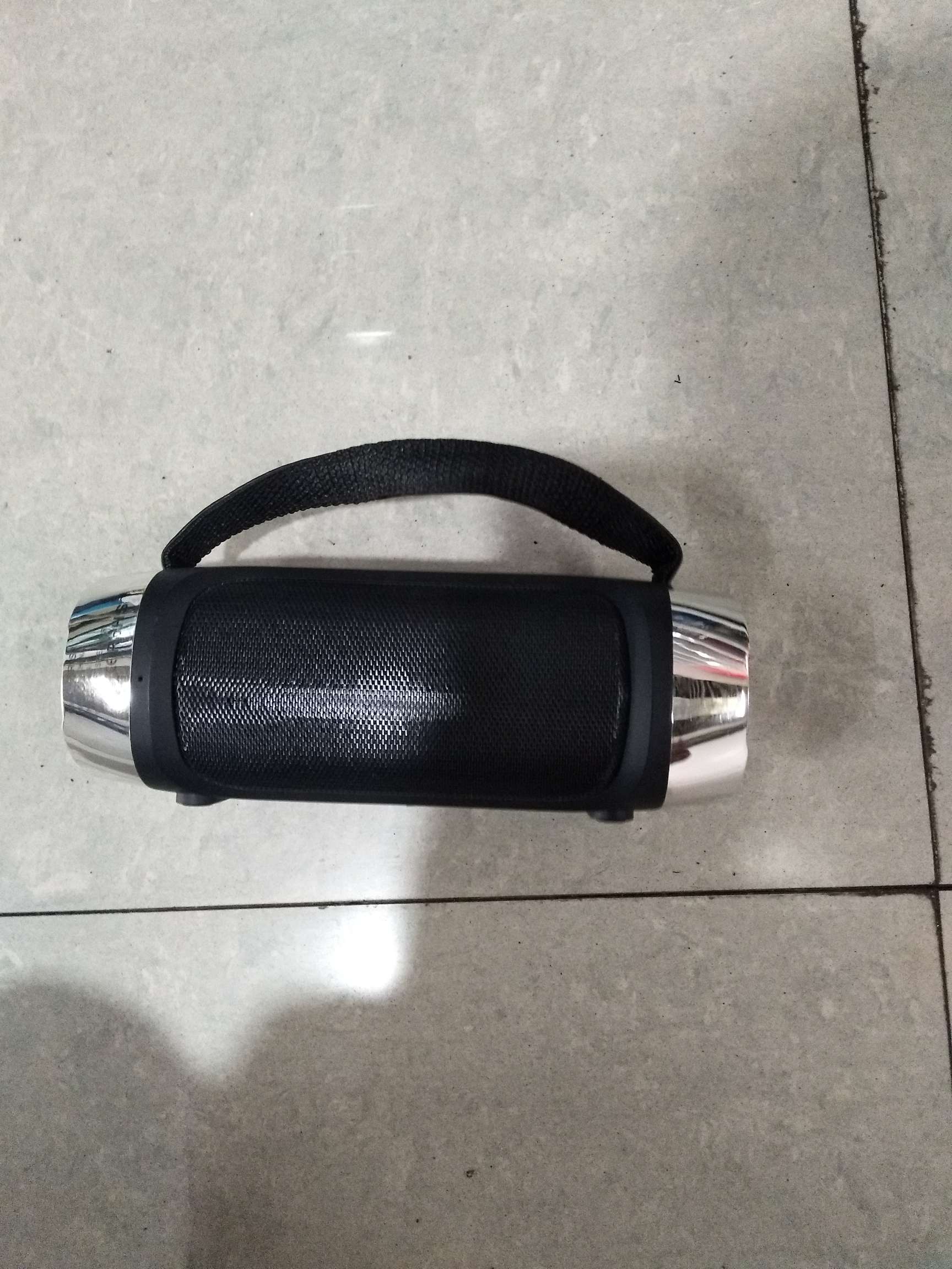 Solar band FM radio charging small speaker thumbnail