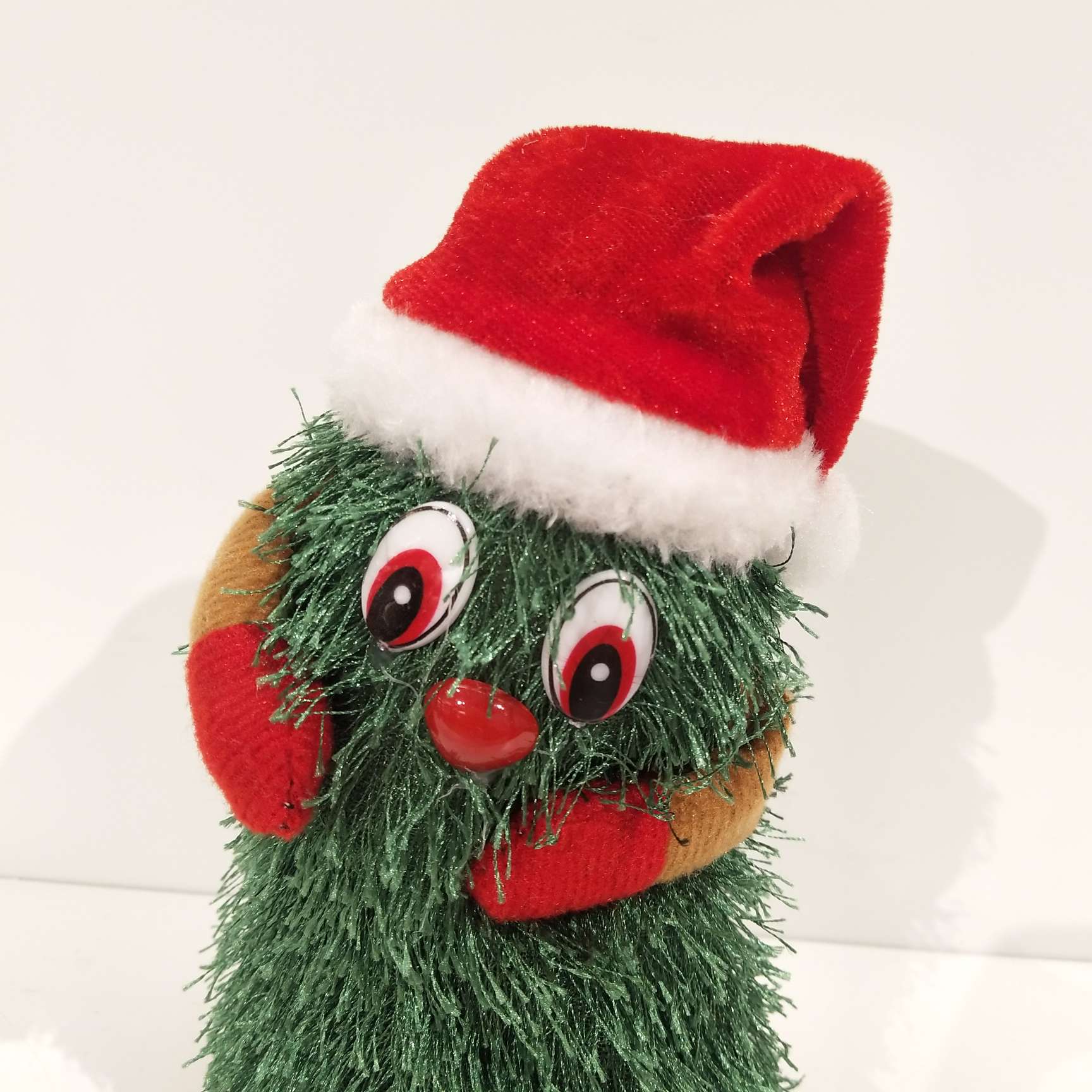 The manufacturer's new genuine 8-inch Christmas rotating tree comes in a variety of styles and small electric sizes. We offer wholesale Christmas gifts undefined