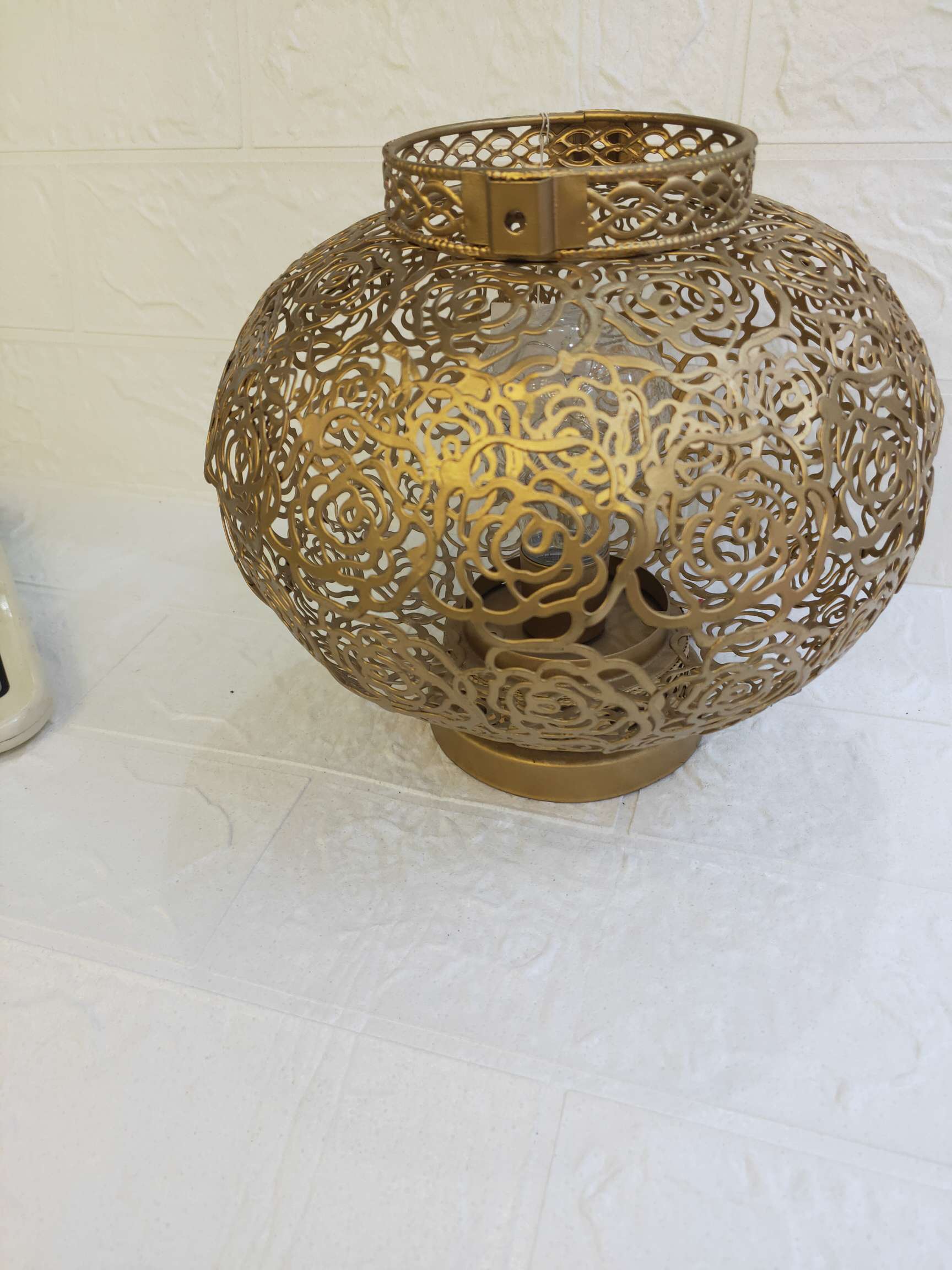 Lace in the lantern thumbnail