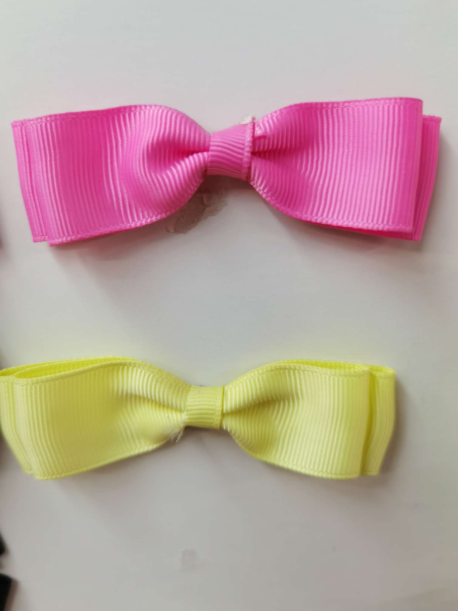 Ribbed double bow