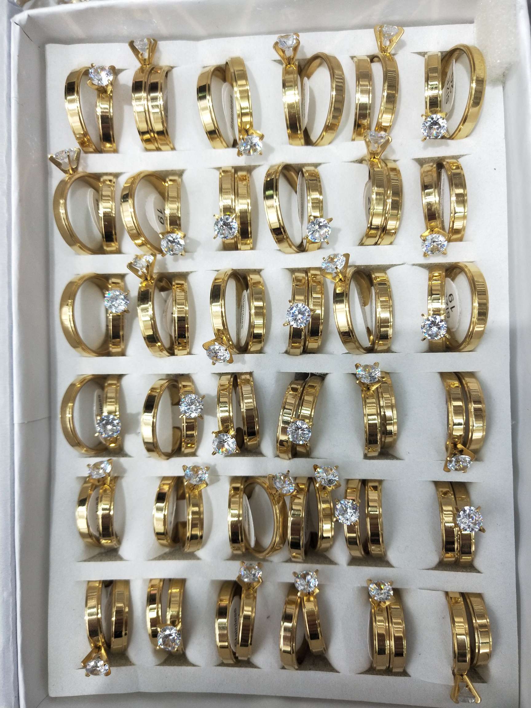 Gold ring for lovers