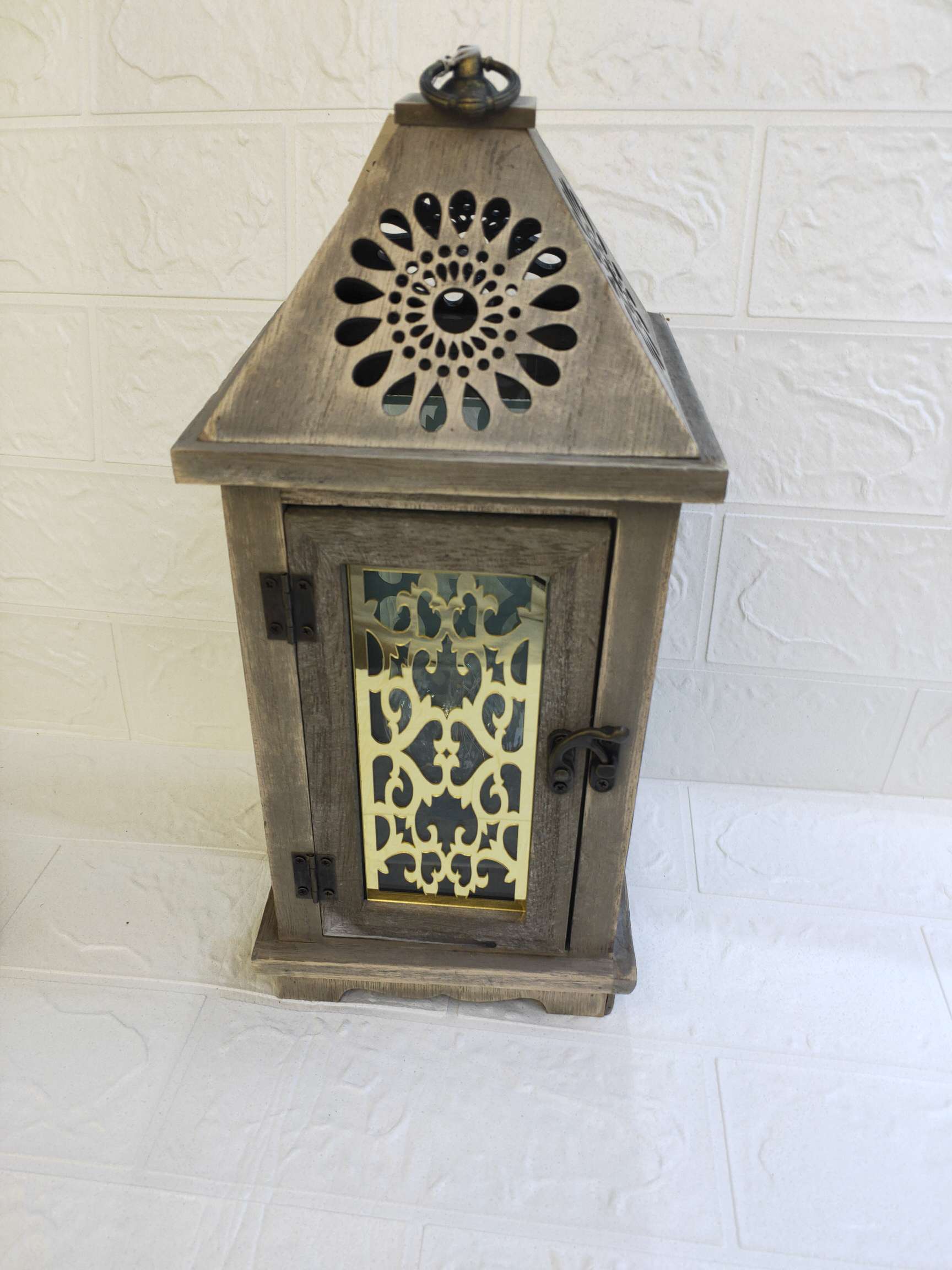 Wood wind lamp style thumbnail