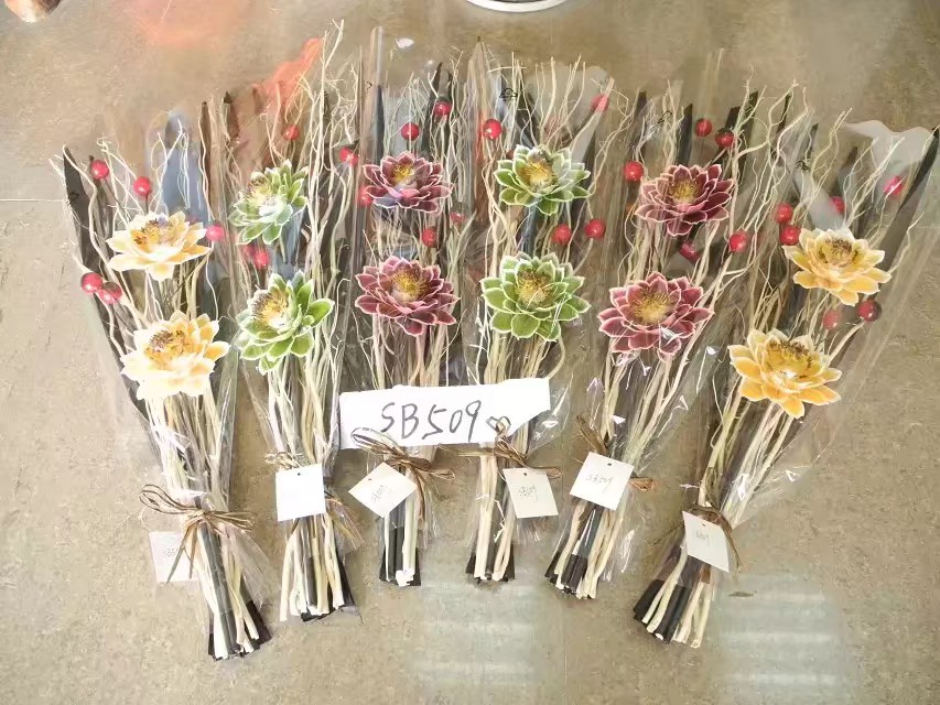 Artificial flower handicrafts: dried flowers, branches, millet, barley, reeds, Queen motherwort, water willows, dried flowers, everlasting flowers, rose bouquets, hay bouquets, floor-standing decorations Specification image