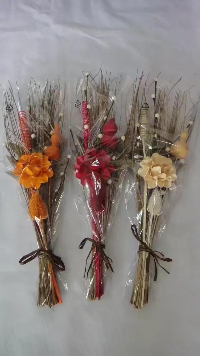Artificial flower handicrafts: dried flowers, branches, millet, barley, reeds, Queen motherwort, water willows, dried flowers, everlasting flowers, rose bouquets, hay bouquets, floor-standing decorations undefined