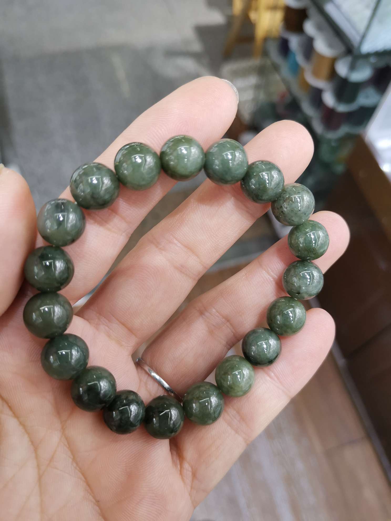 Jade bracelet oil green thumbnail