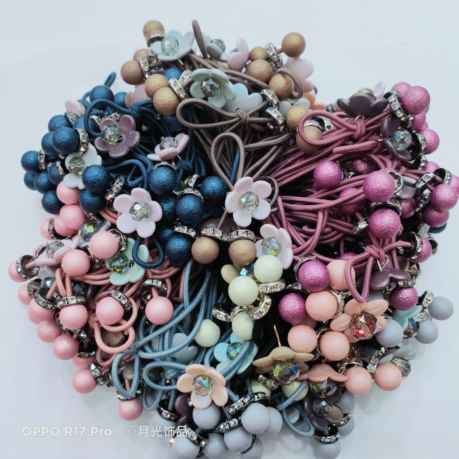 Korean-style trendy wrinkled pearl crystal small flower knotted leather band hair band hair tie leather case details Picture