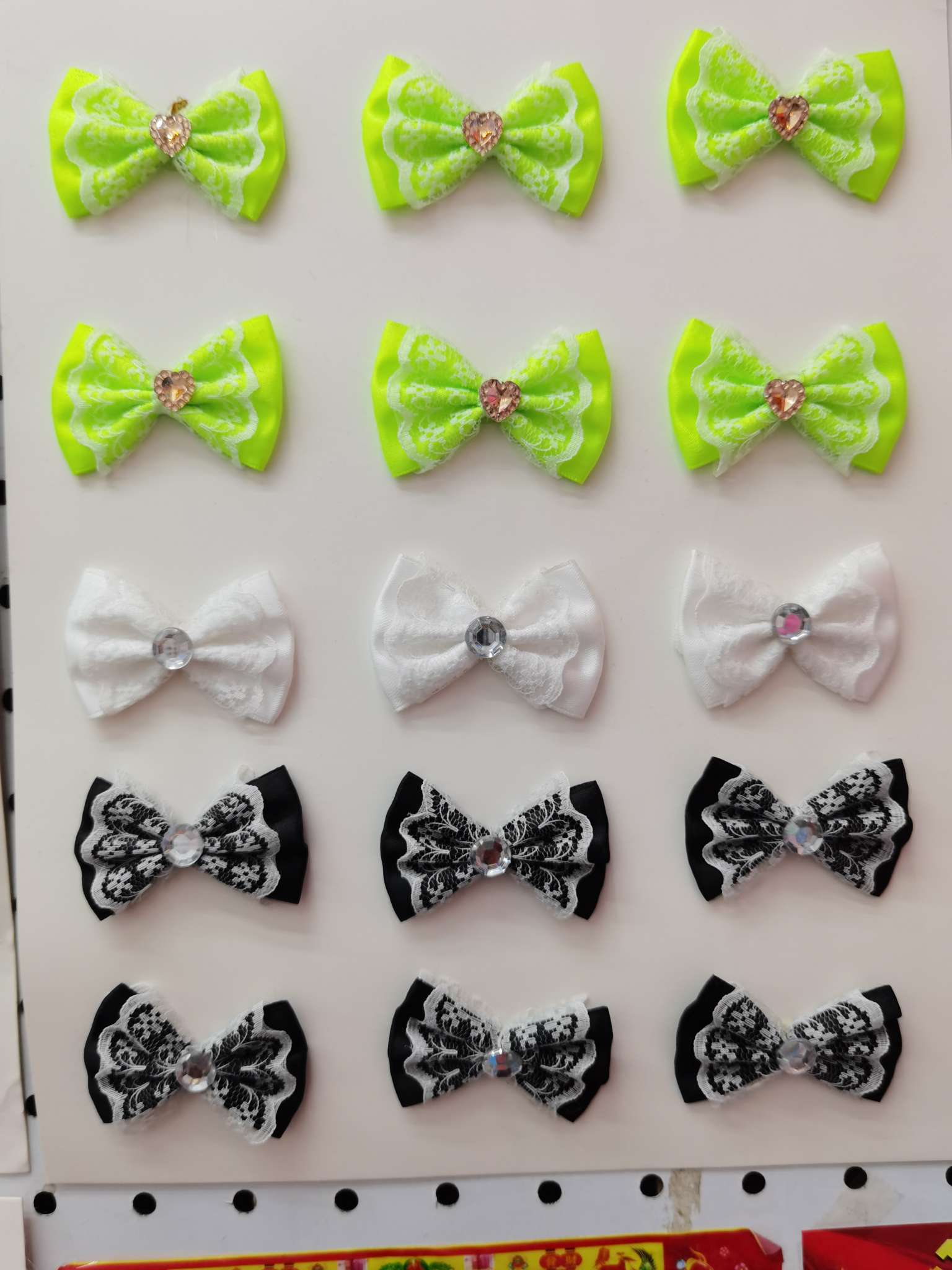 Lace bow