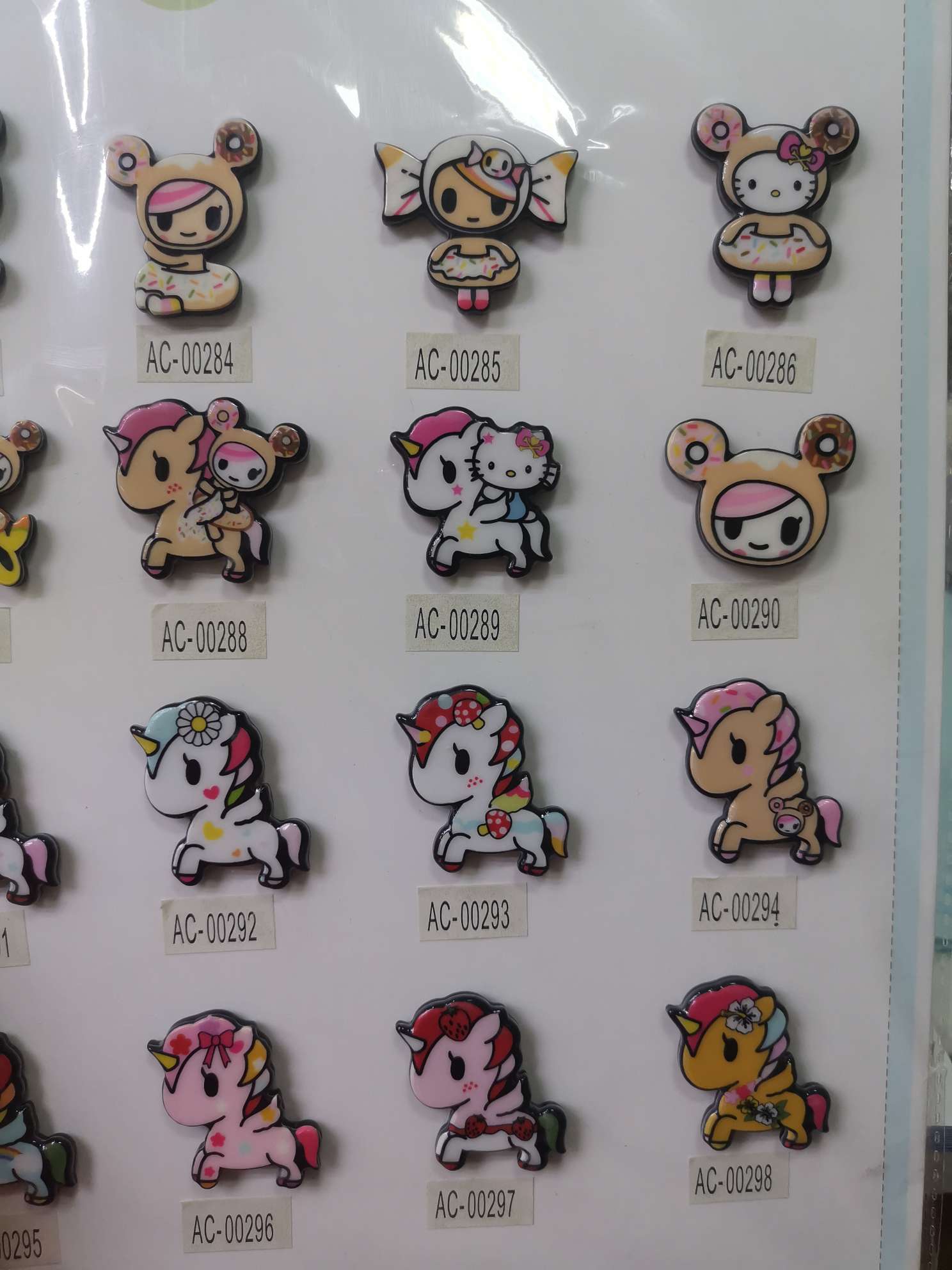 A unicorn in the popular acrylic jewelry accessories category