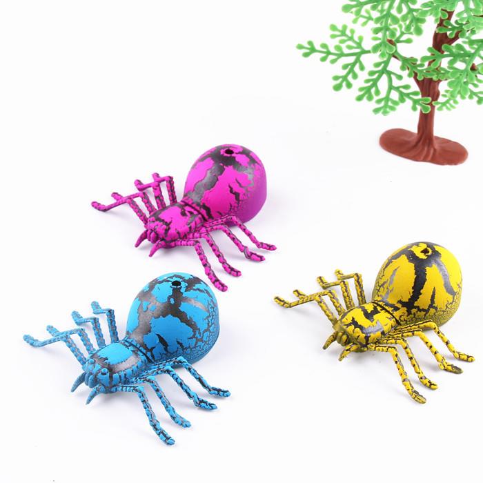 Terrifying spider pranks, novel Halloween toys, swelling toys, dinosaur eggs, hatching eggs, street stall toys details Picture
