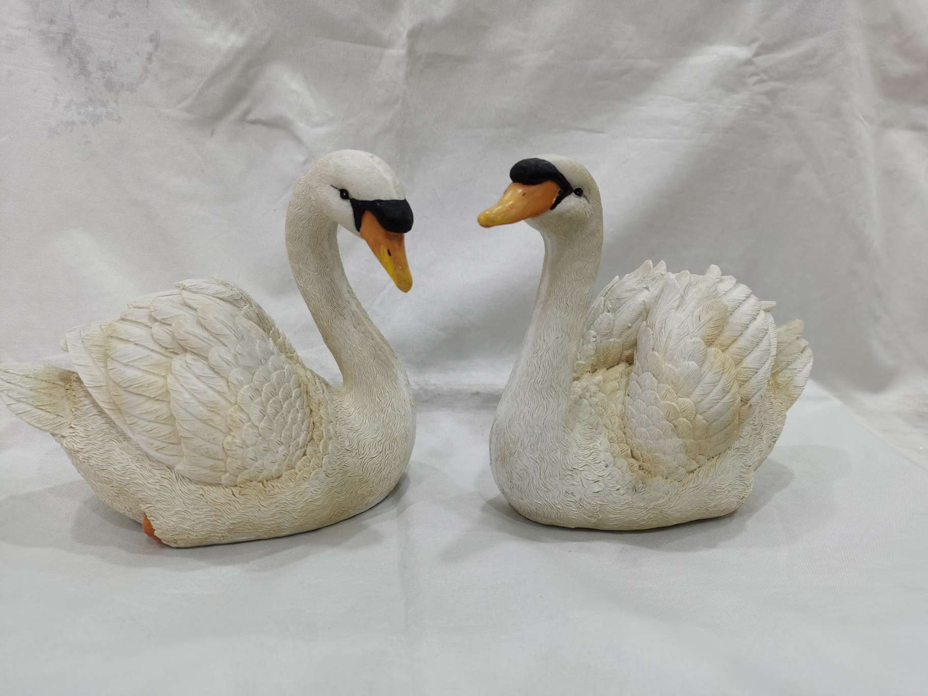 树脂工艺品家居花园摆饰，高贵天鹅。