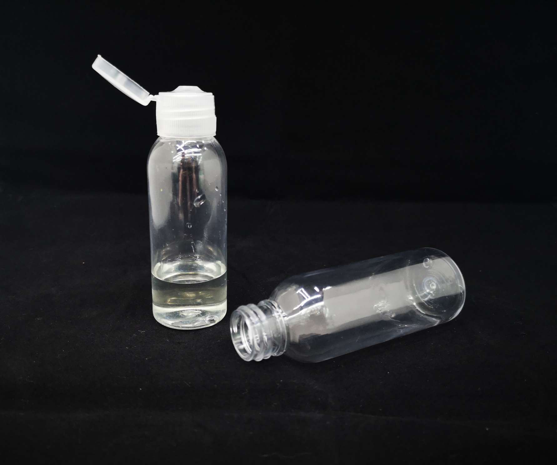 50ml clamshell lotion Shampoo and body wash bottle thumbnail