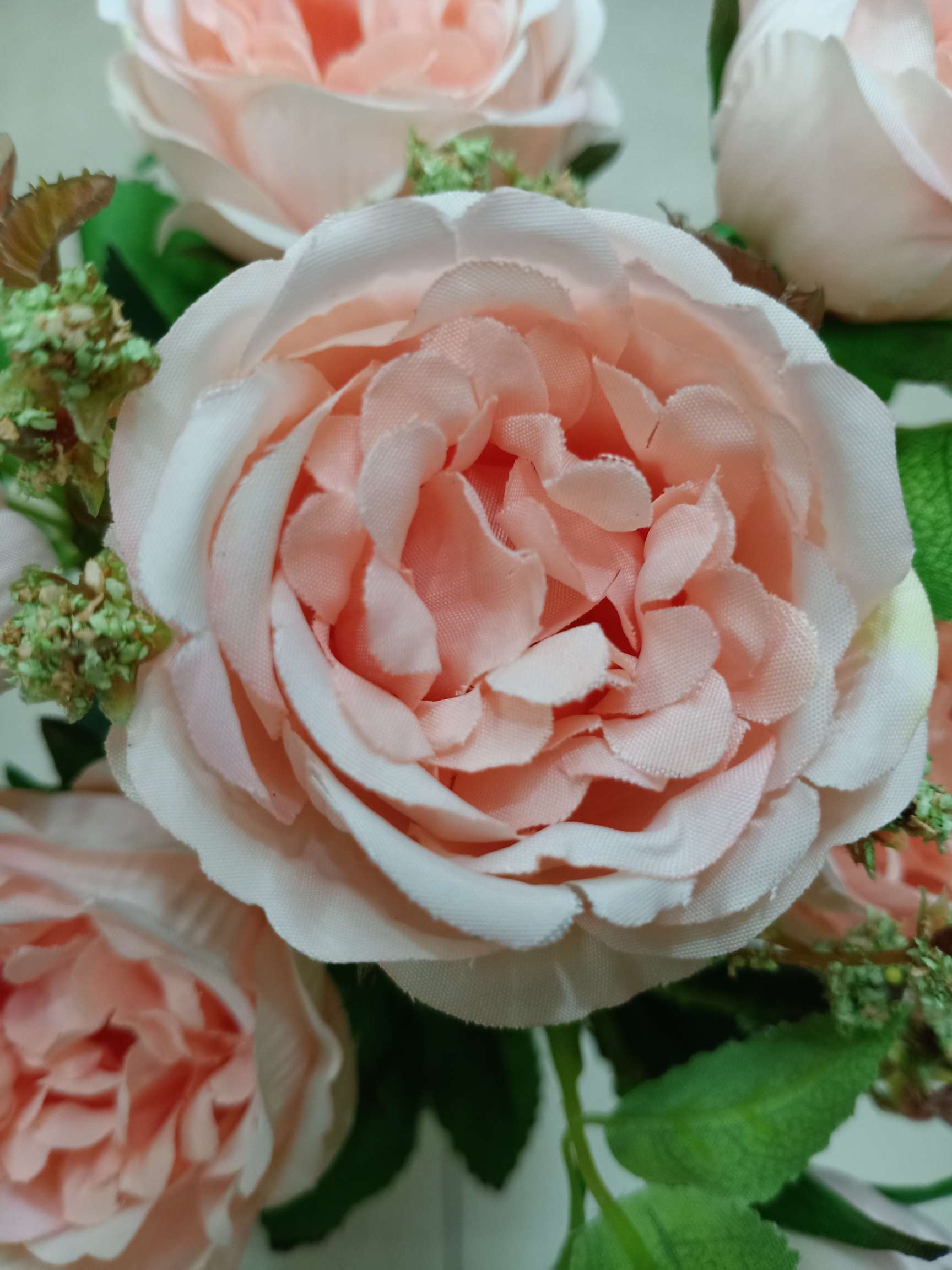 Living room artificial flower, artificial flower tea table, flower arrangement, home artificial flower art decoration, 7-pronged green heart rose wholesale undefined