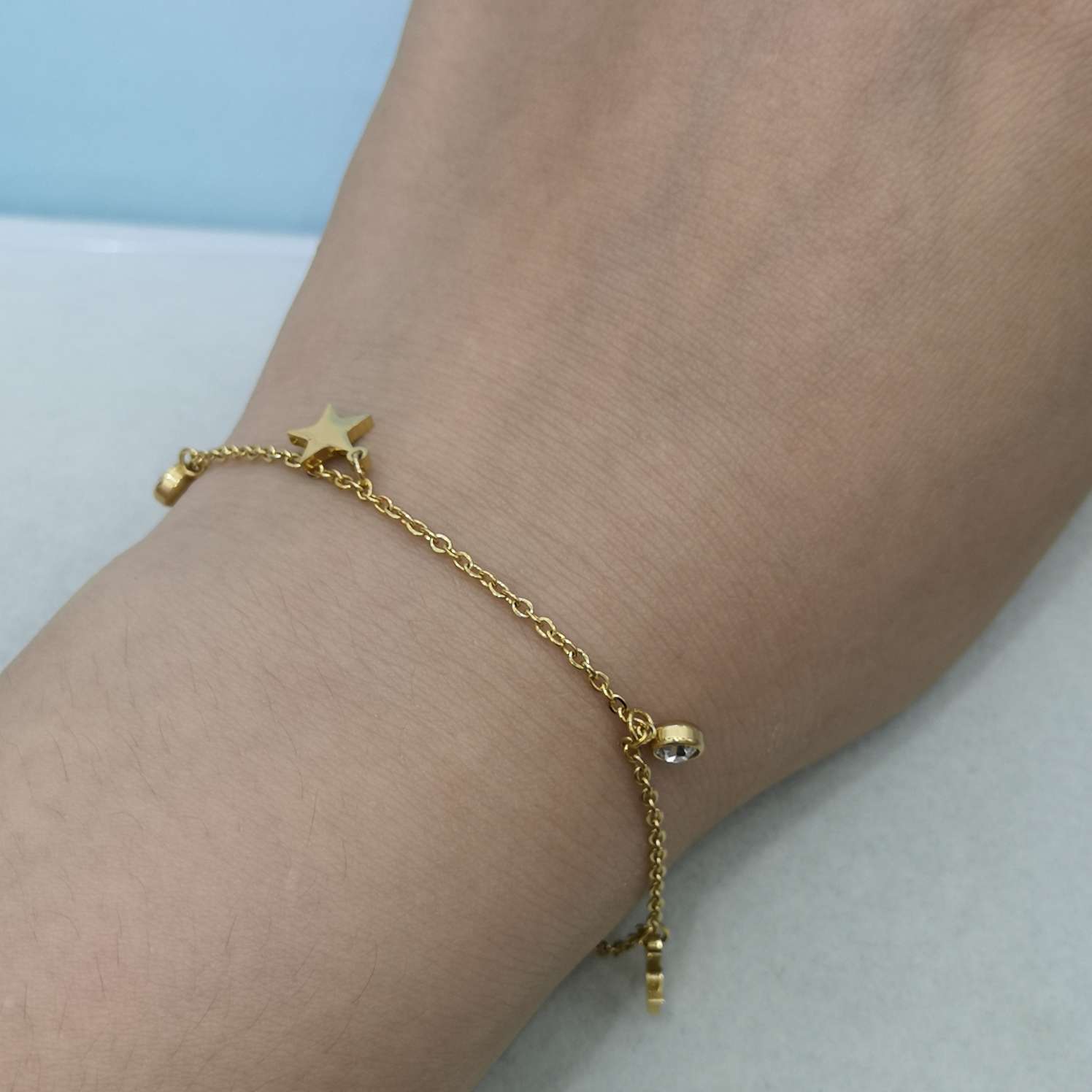 Europe And The United States High-End Temperament Gold Multi-Accessory Five-Pointed Star Bracelet Color Protection Allergy Red Matching Jewelry