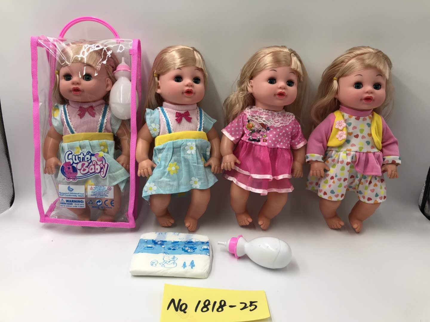 1818-25搪胶背包配有可爱尿不湿和奶瓶，会眨眼娃娃