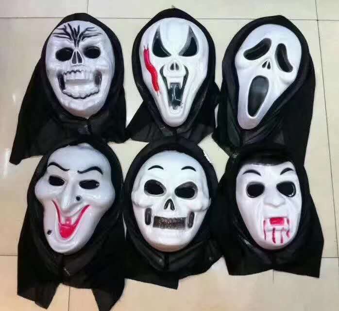 Injection-molded skull mask Specification image