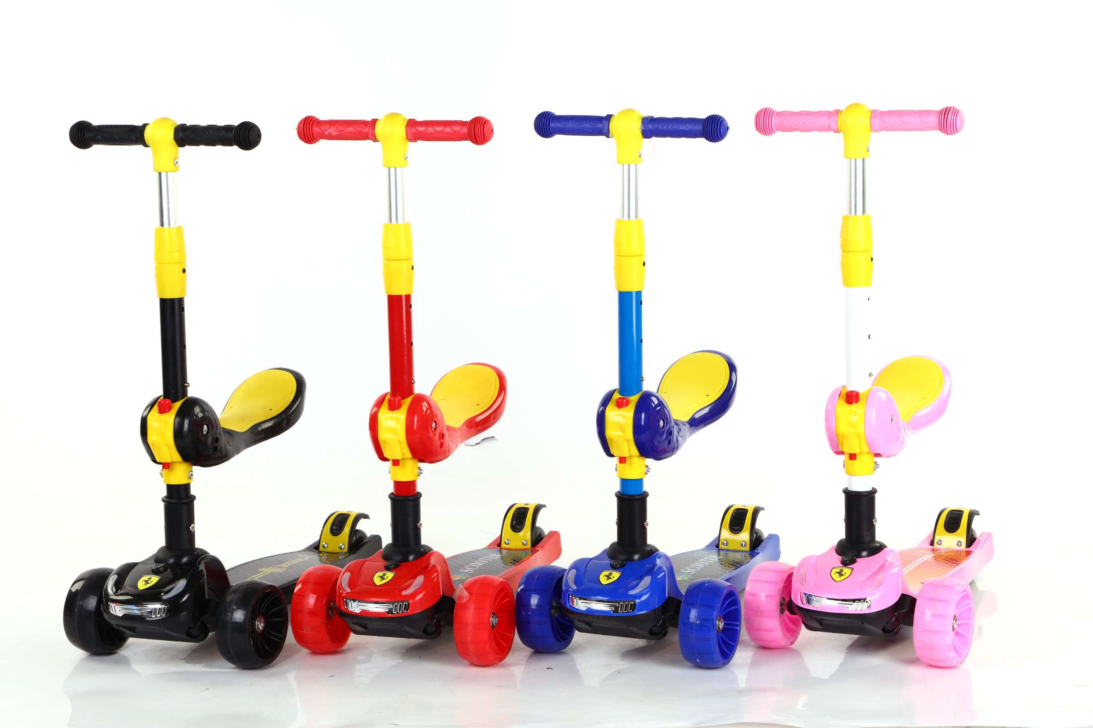 The two-in-one scooter is foldable details Picture