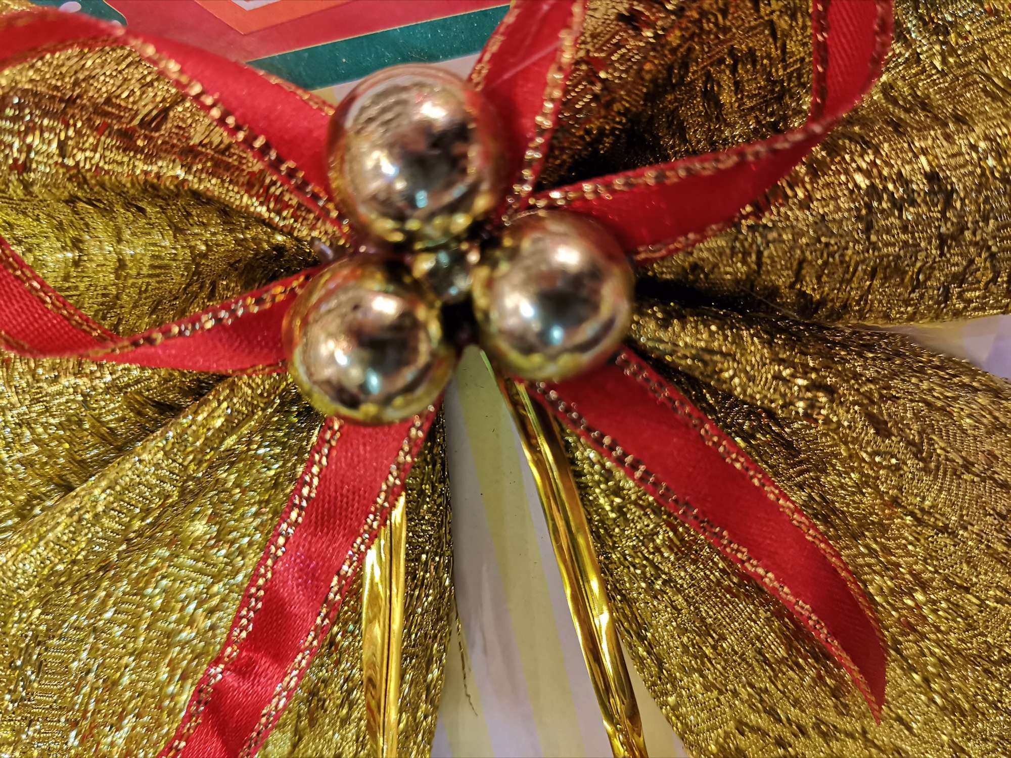 Christmas bow with bell pendant, 14*15.5CM Application Scenario