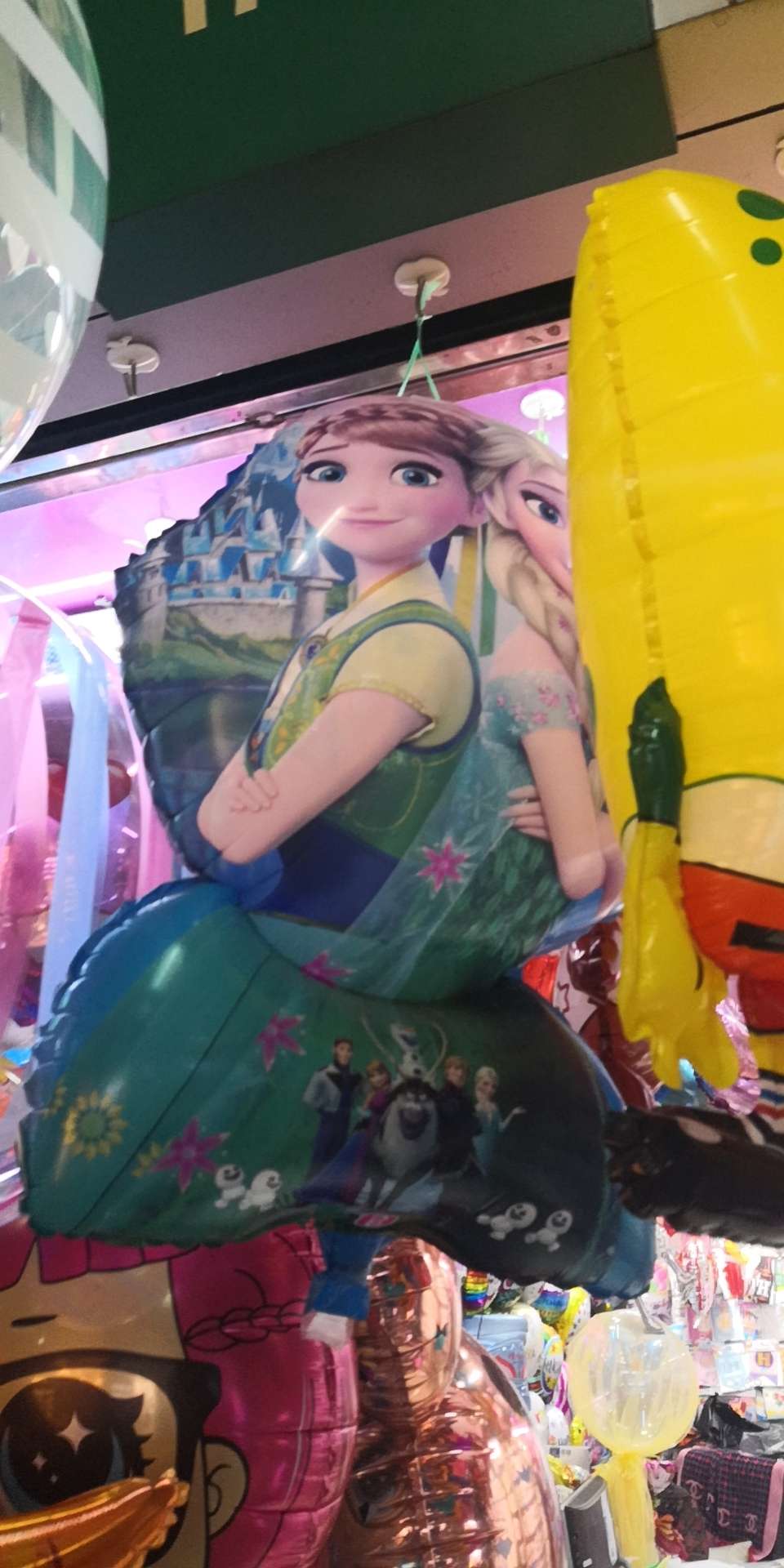 Irregular-shaped light film balloon children's party decoration venue scene supplies 1 Application Scenario