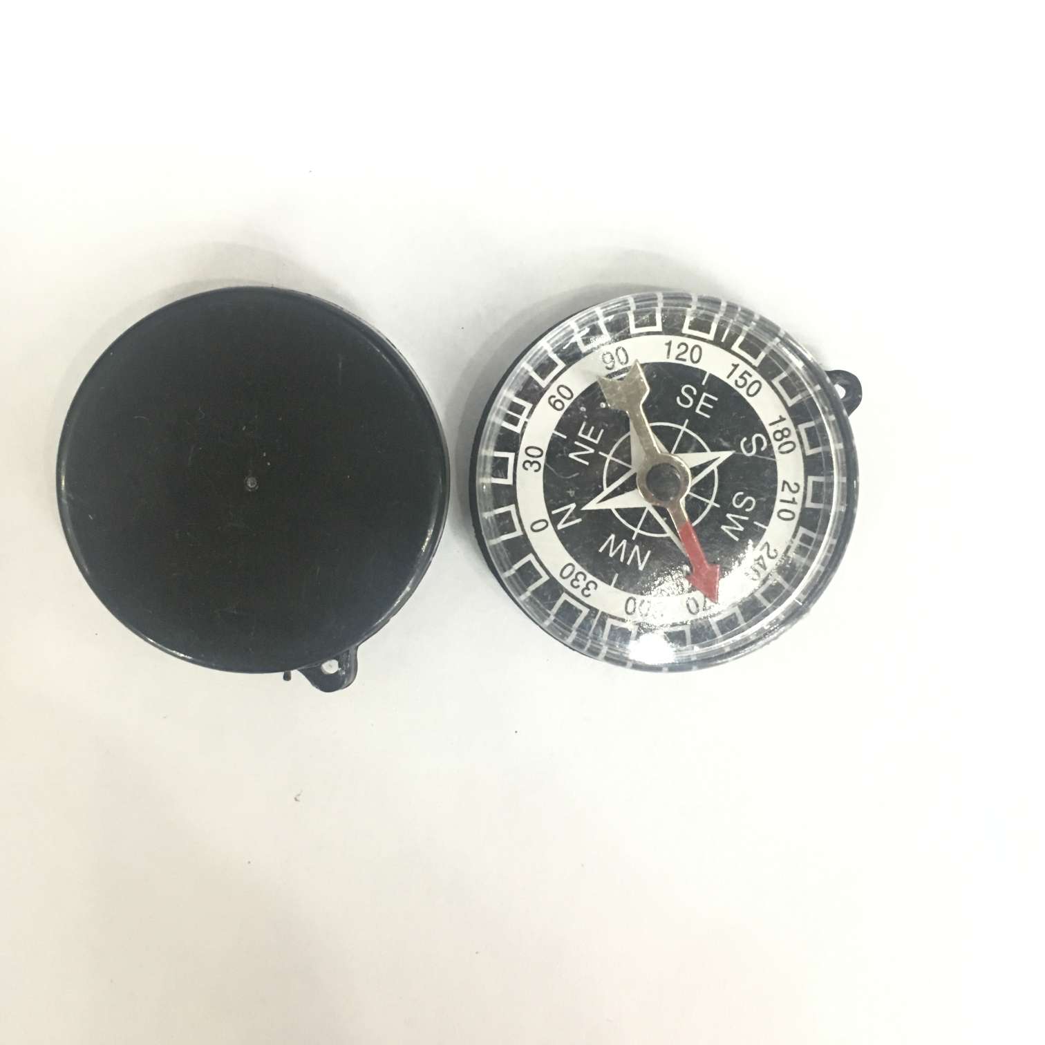 35mm塑料圆型无钥匙扣，赠送礼品装饰型指南针小挂件  厂价销售