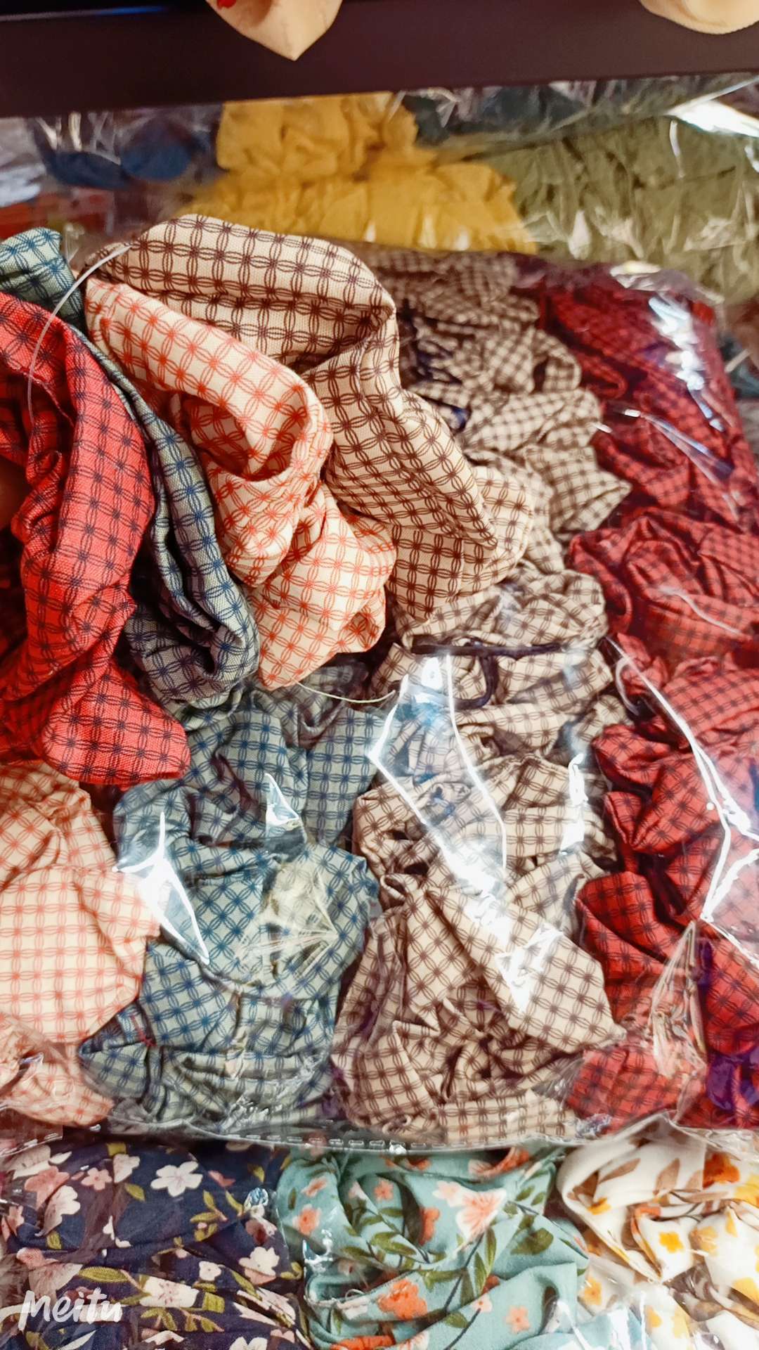 韩版时尚流行头饰，价格美丽，大肠圈产品图