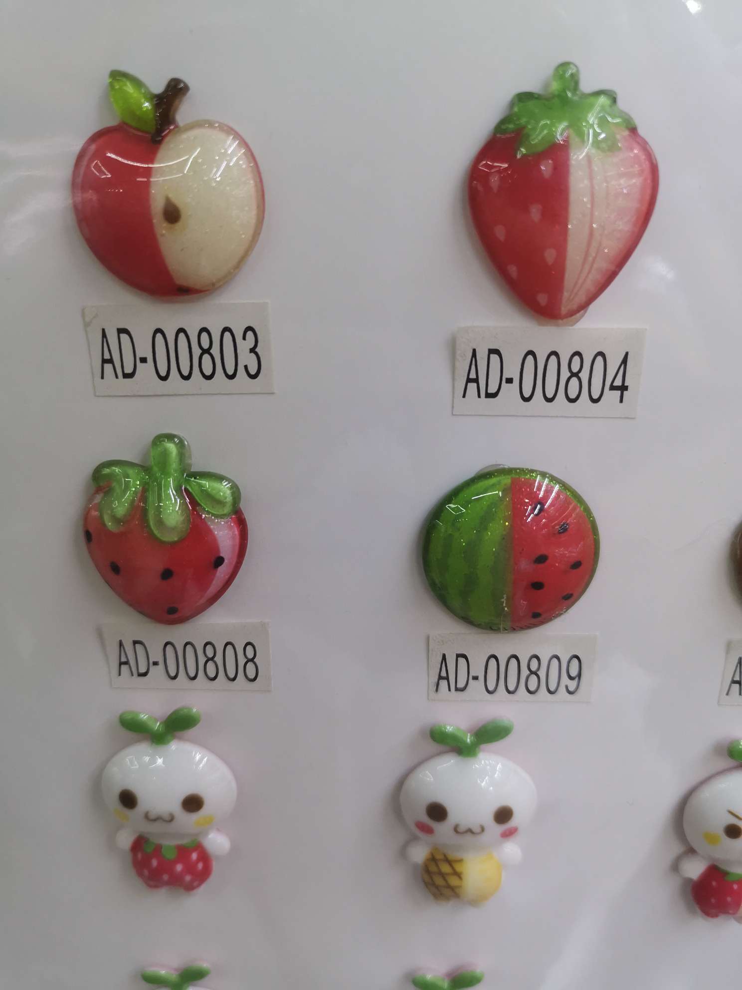 The popular online acrylic jewelry accessories are styled in cartoon style details Picture