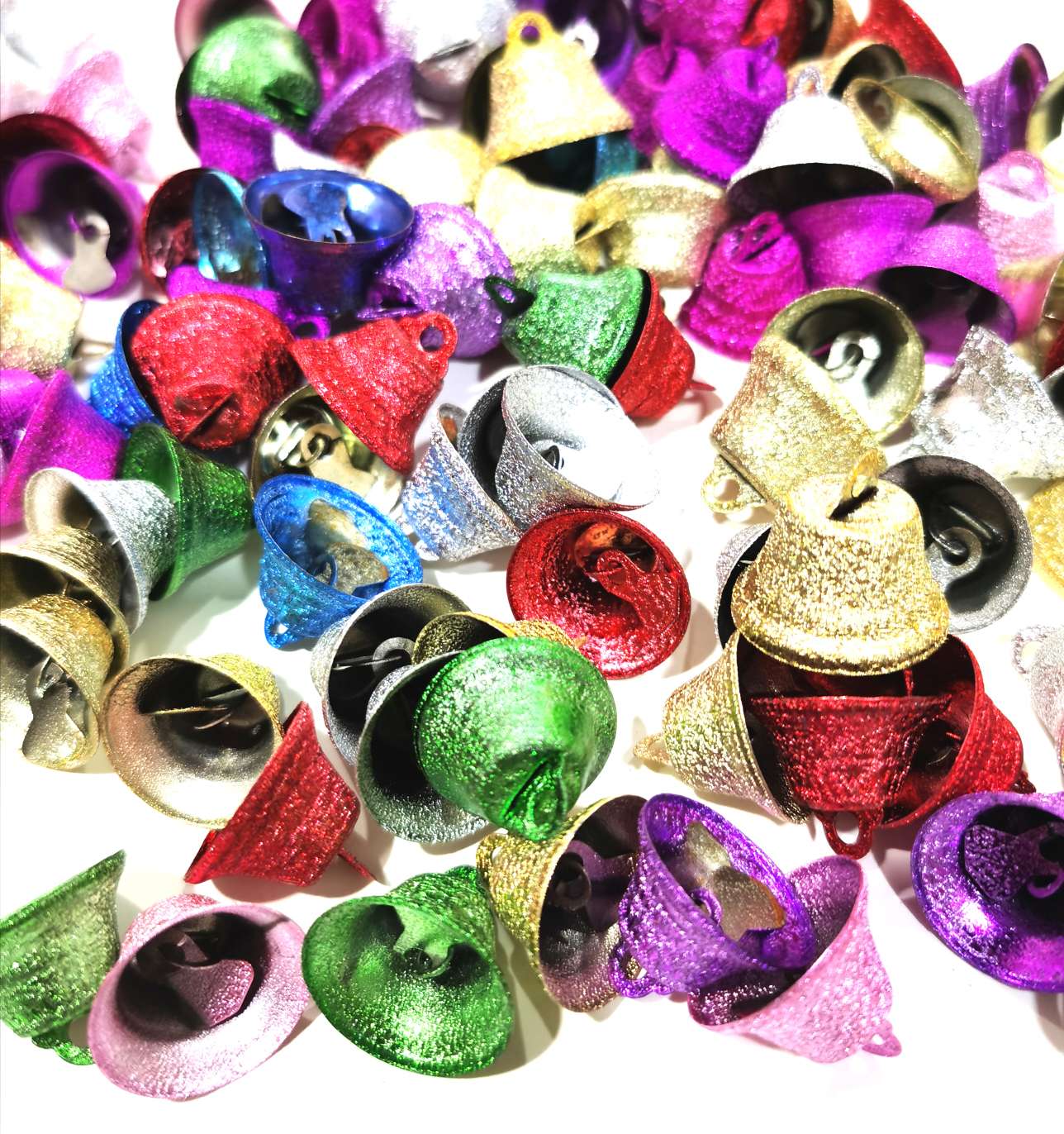 2.1开口铃磨砂彩色小铃铛工艺品