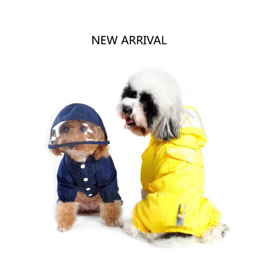 It's raining all the time, and your child really needs a raincoat that is both rain-proof and droplet proof.