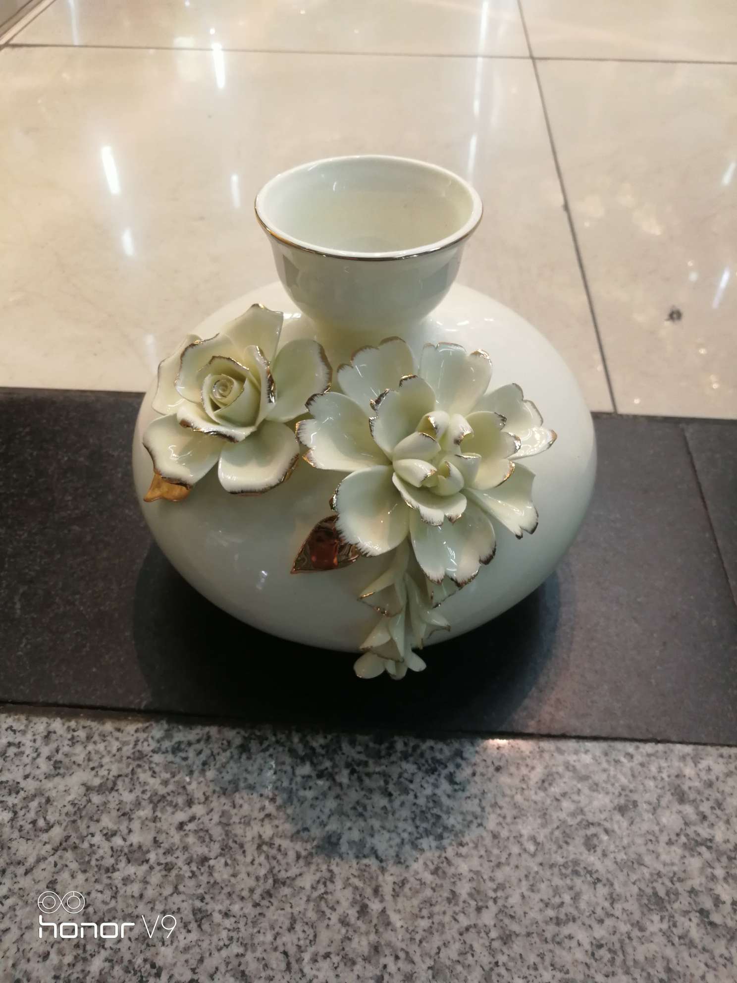 The vase is 391-3 thumbnail