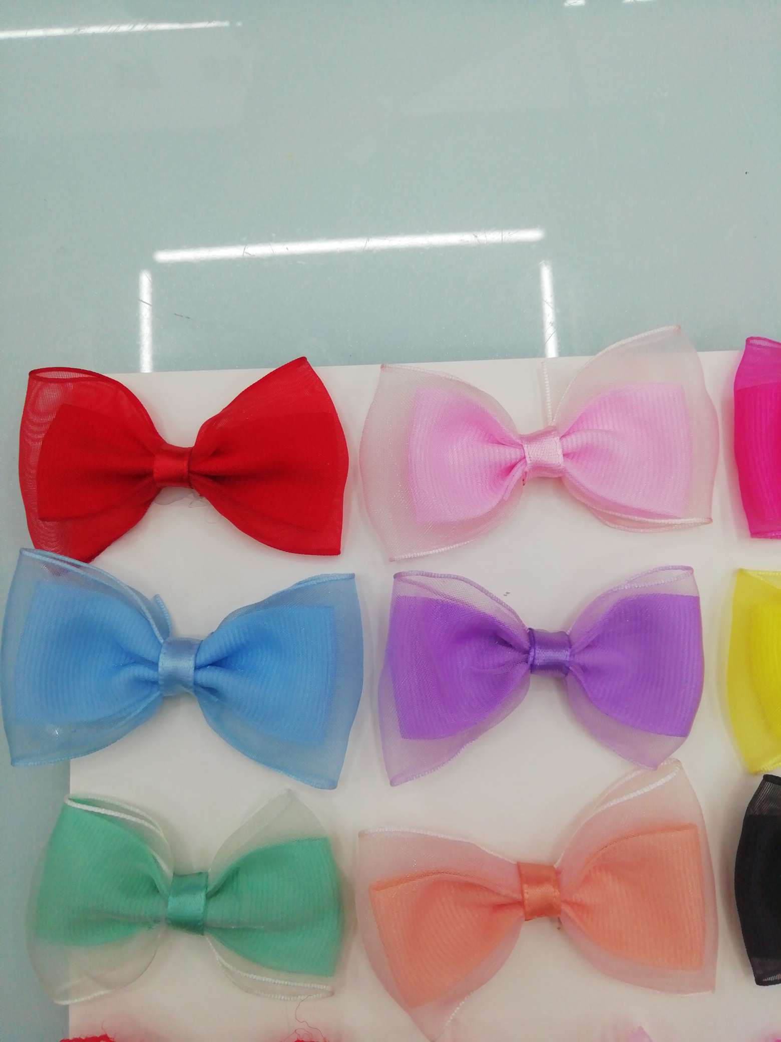 12 points yarn + rib bow tie thumbnail