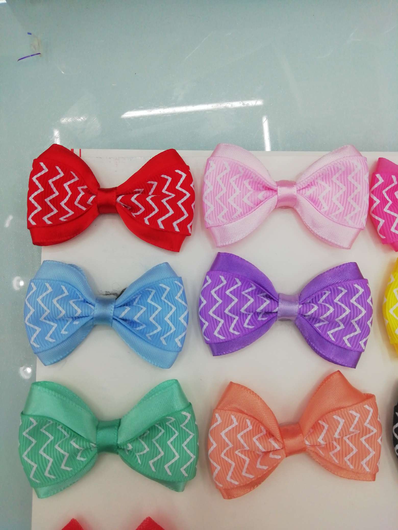 Ribbed bow tie thumbnail