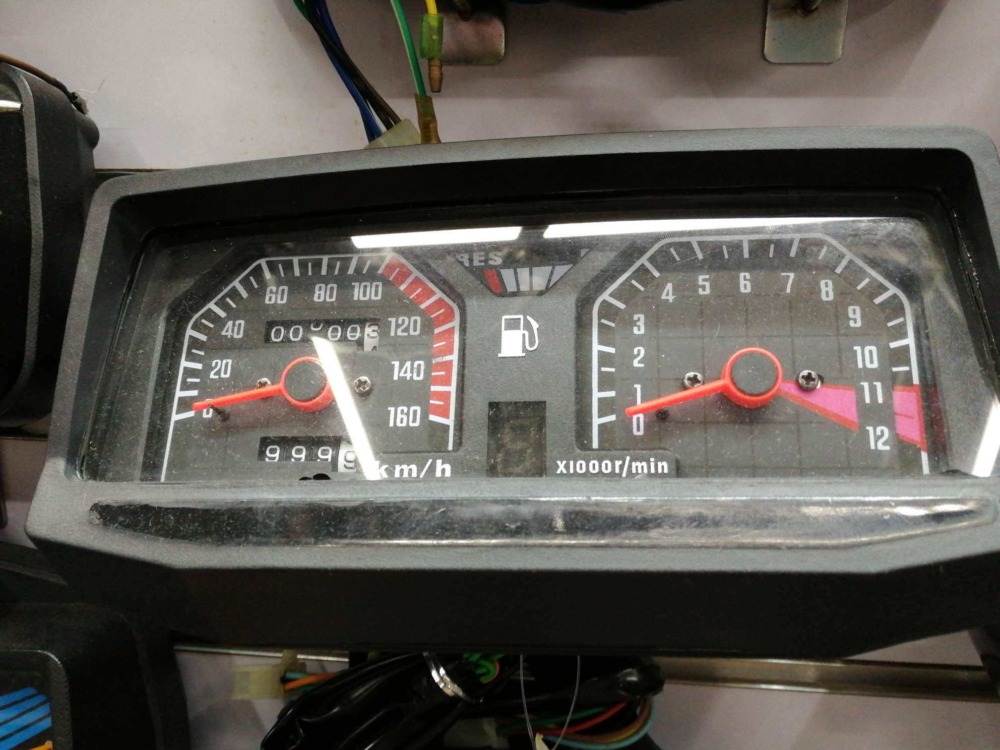 摩托车配件（摩配）  仪表（里程表）CGL125