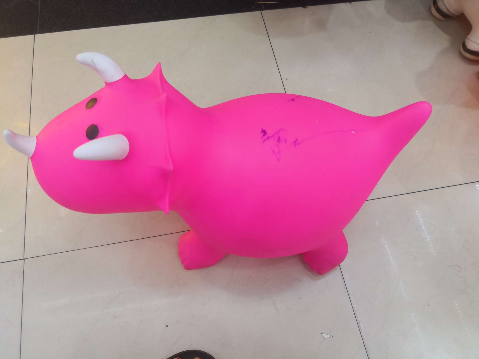 Inflatable tin bull details Picture